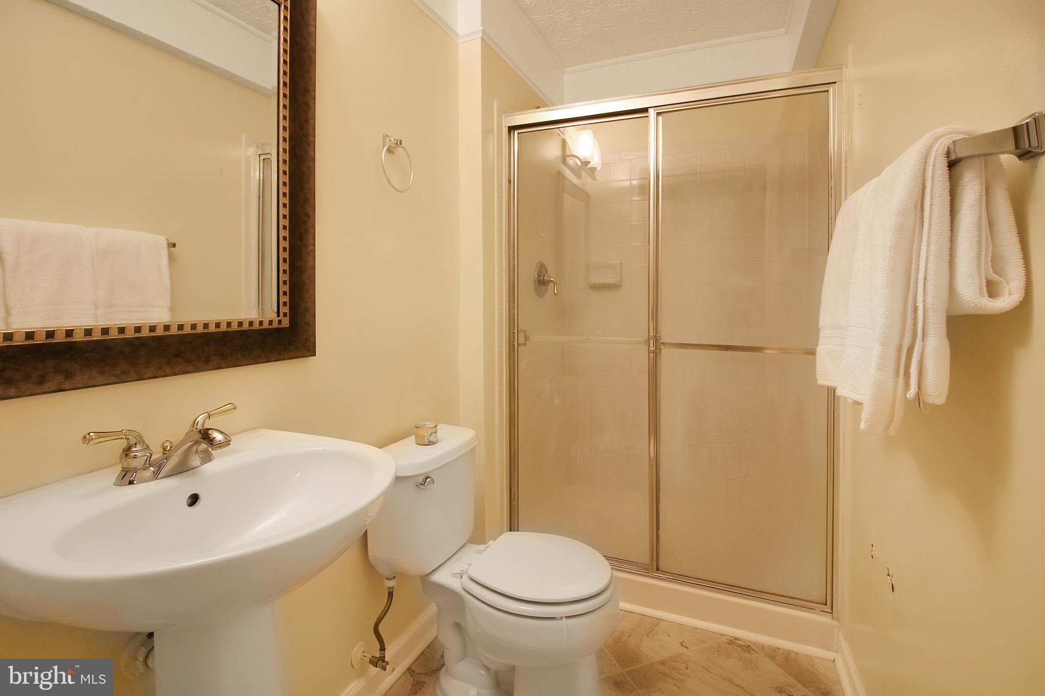 EATON SQUARE - Residential