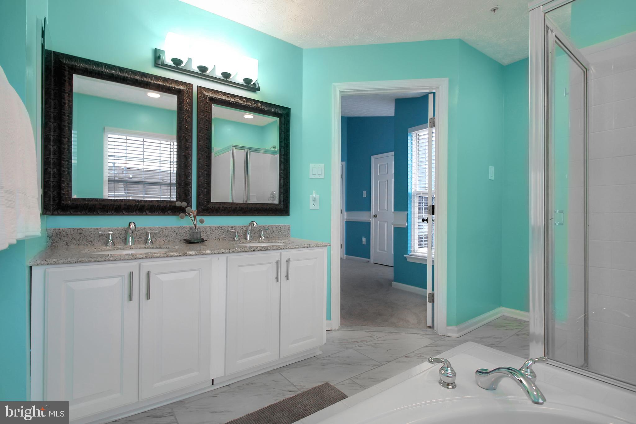 EATON SQUARE - Residential