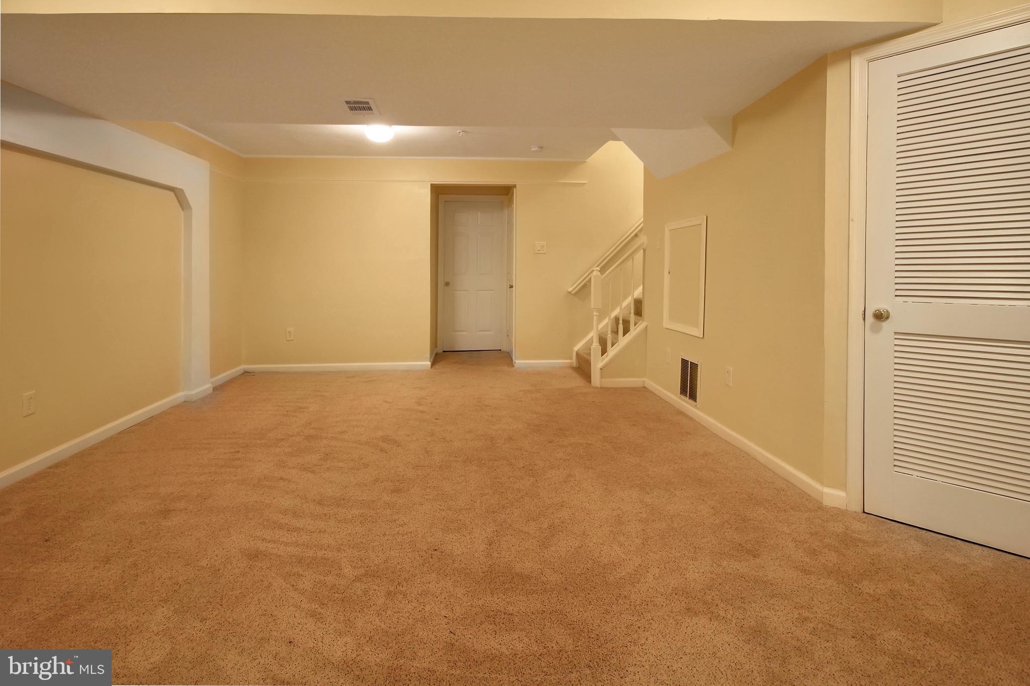 EATON SQUARE - Residential