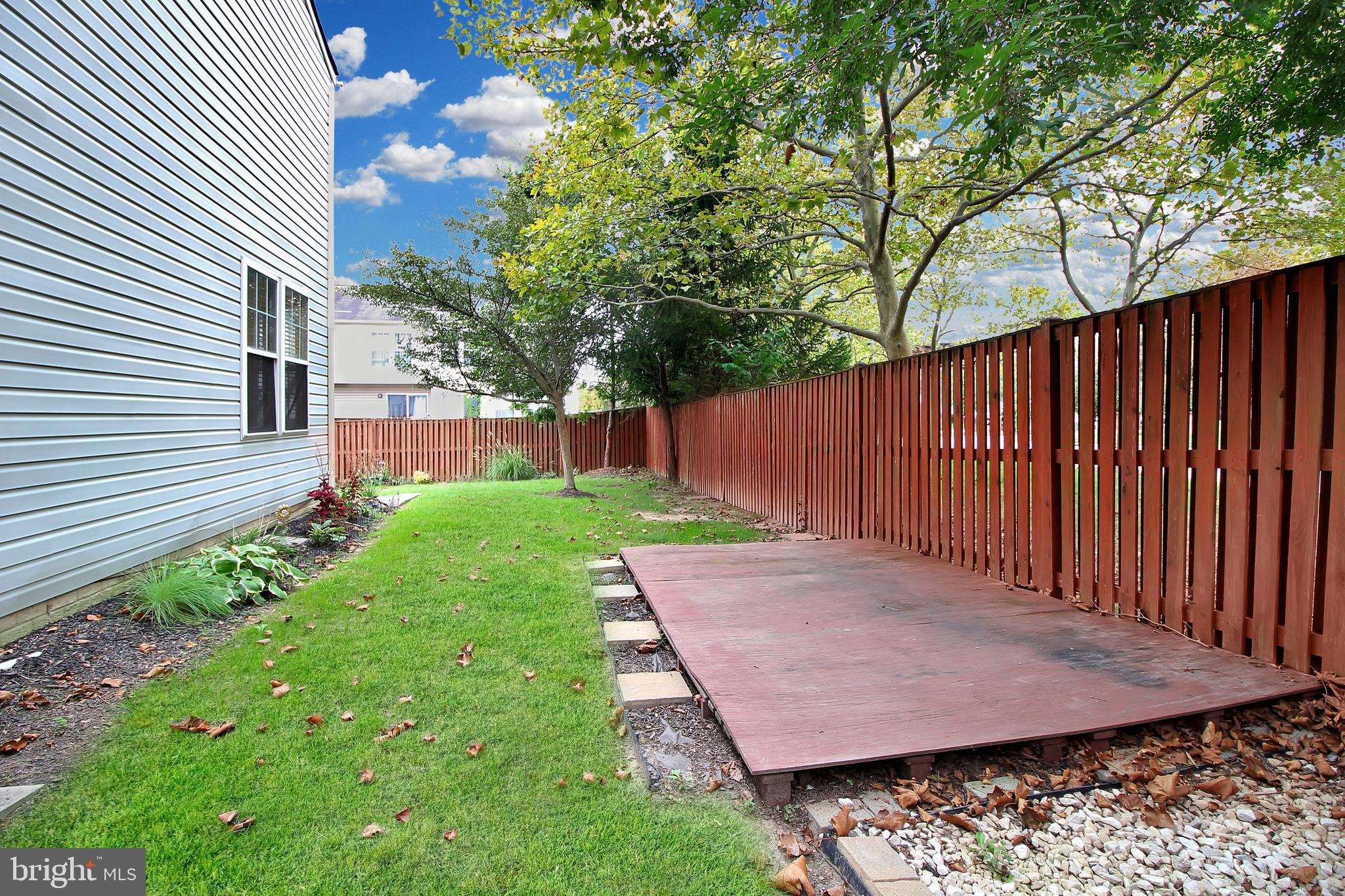 EATON SQUARE - Residential