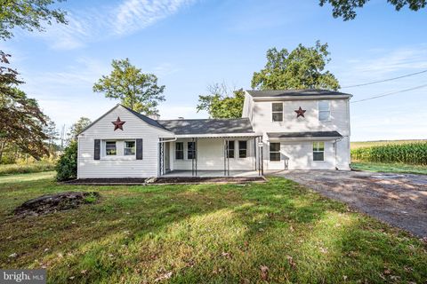 221 CREAMERY ROAD COATESVILLE PA 19320