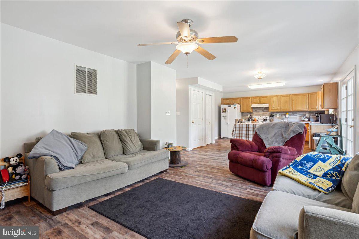 EVERMAY MANOR - Residential