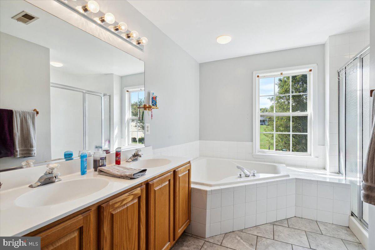 EVERMAY MANOR - Residential