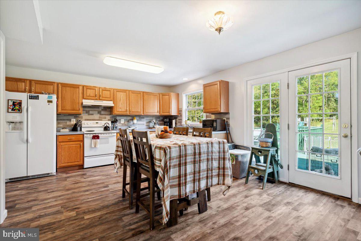 EVERMAY MANOR - Residential