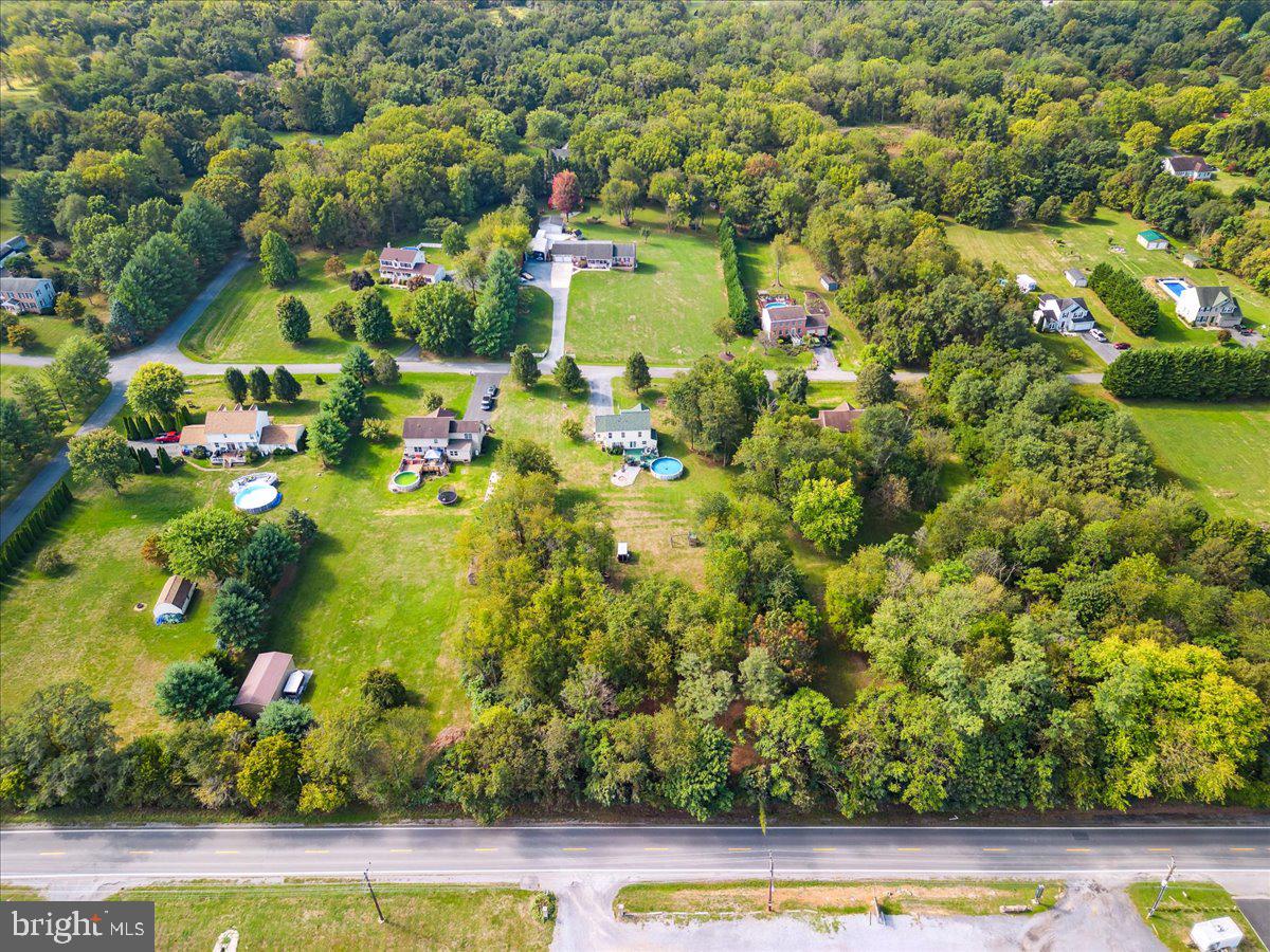 EVERMAY MANOR - Residential