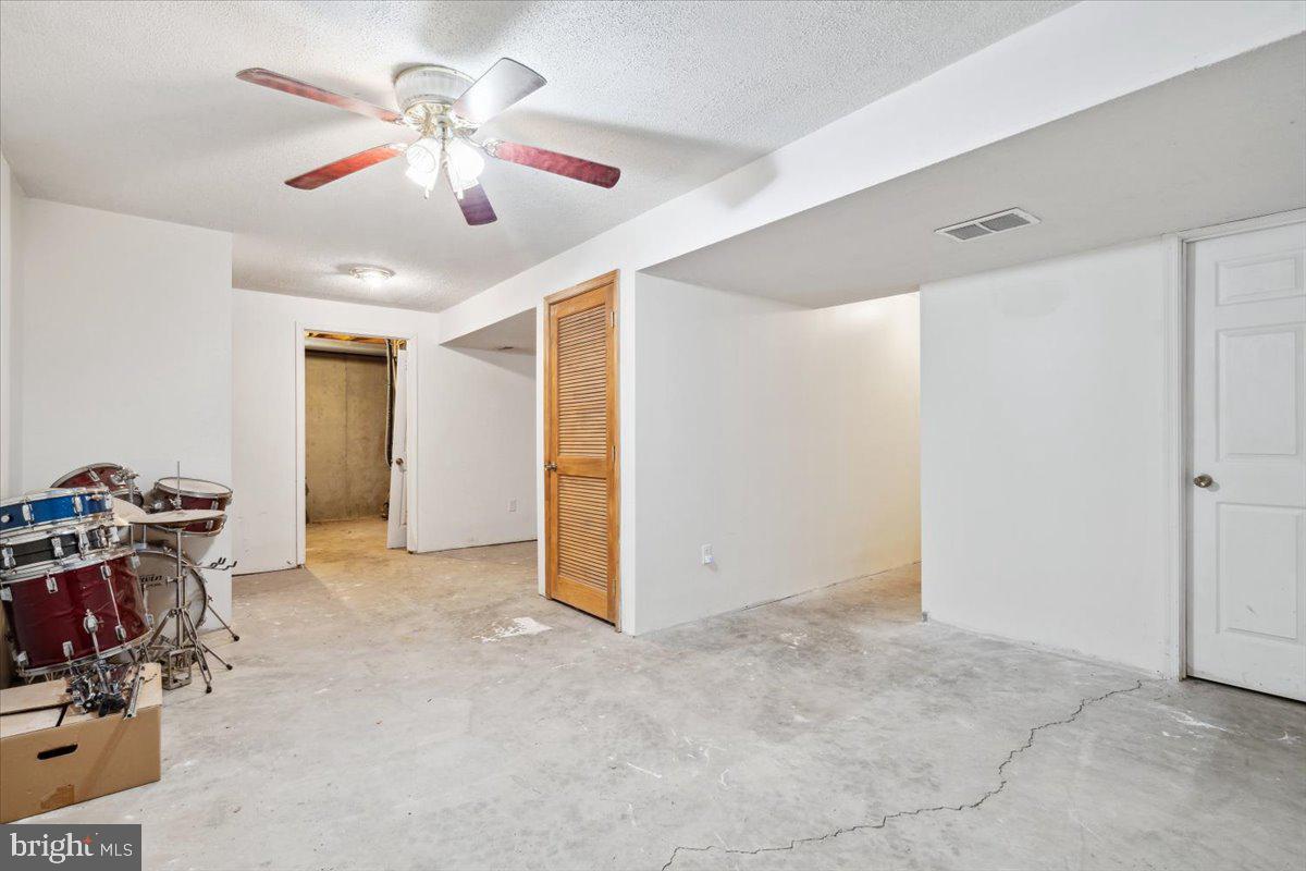 EVERMAY MANOR - Residential