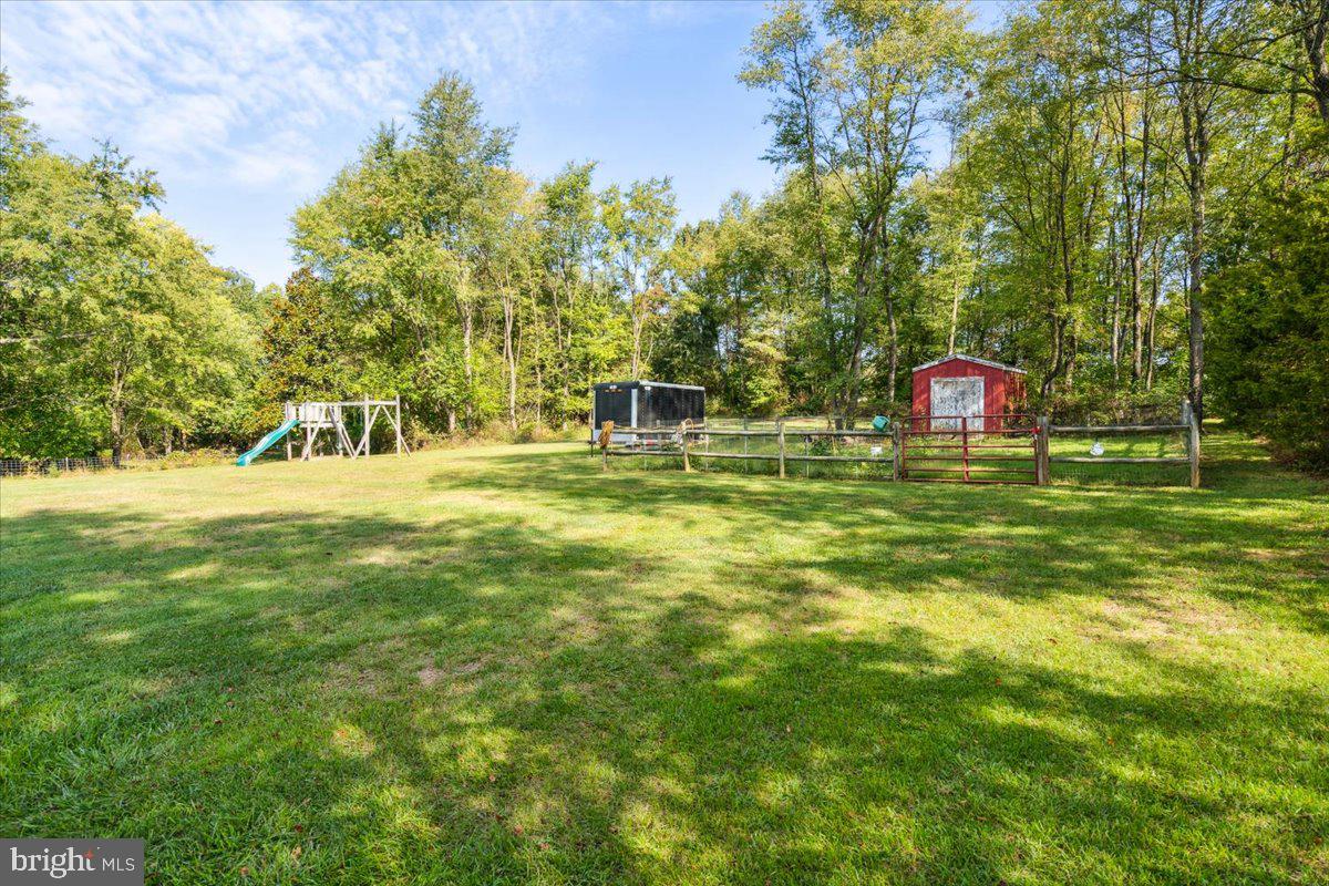 EVERMAY MANOR - Residential