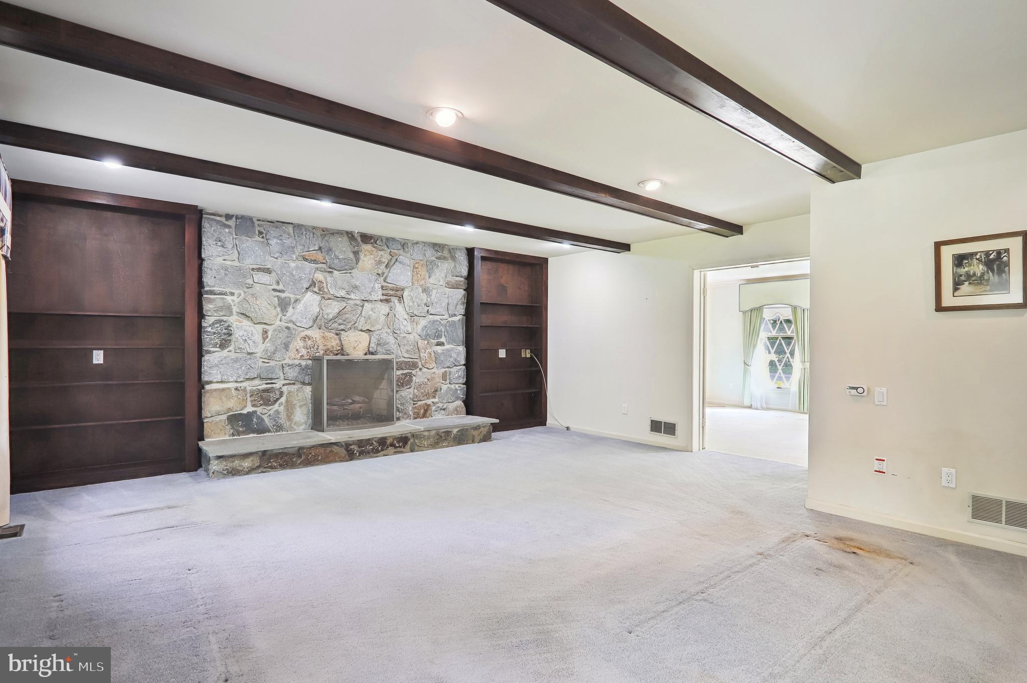 MANOR PARK - Residential