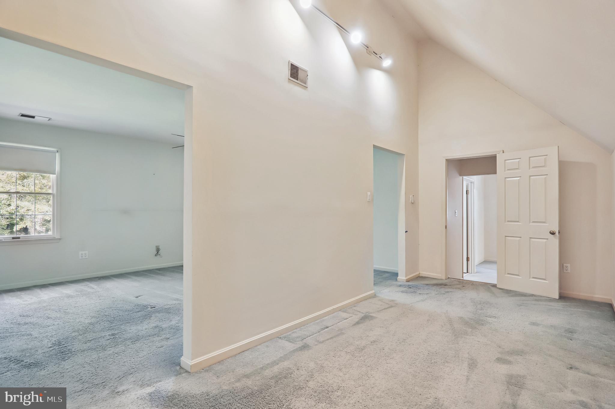 MANOR PARK - Residential