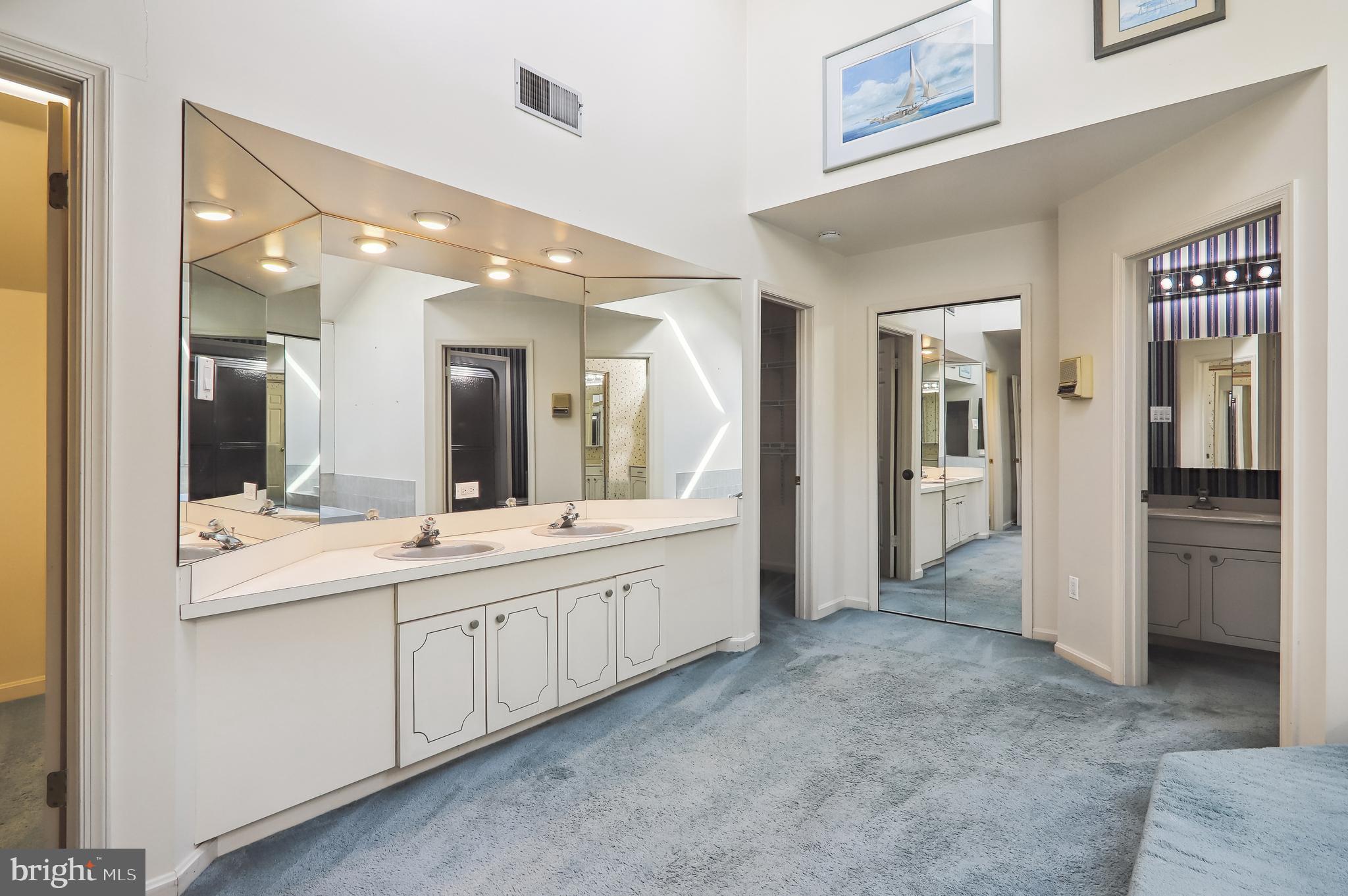 MANOR PARK - Residential