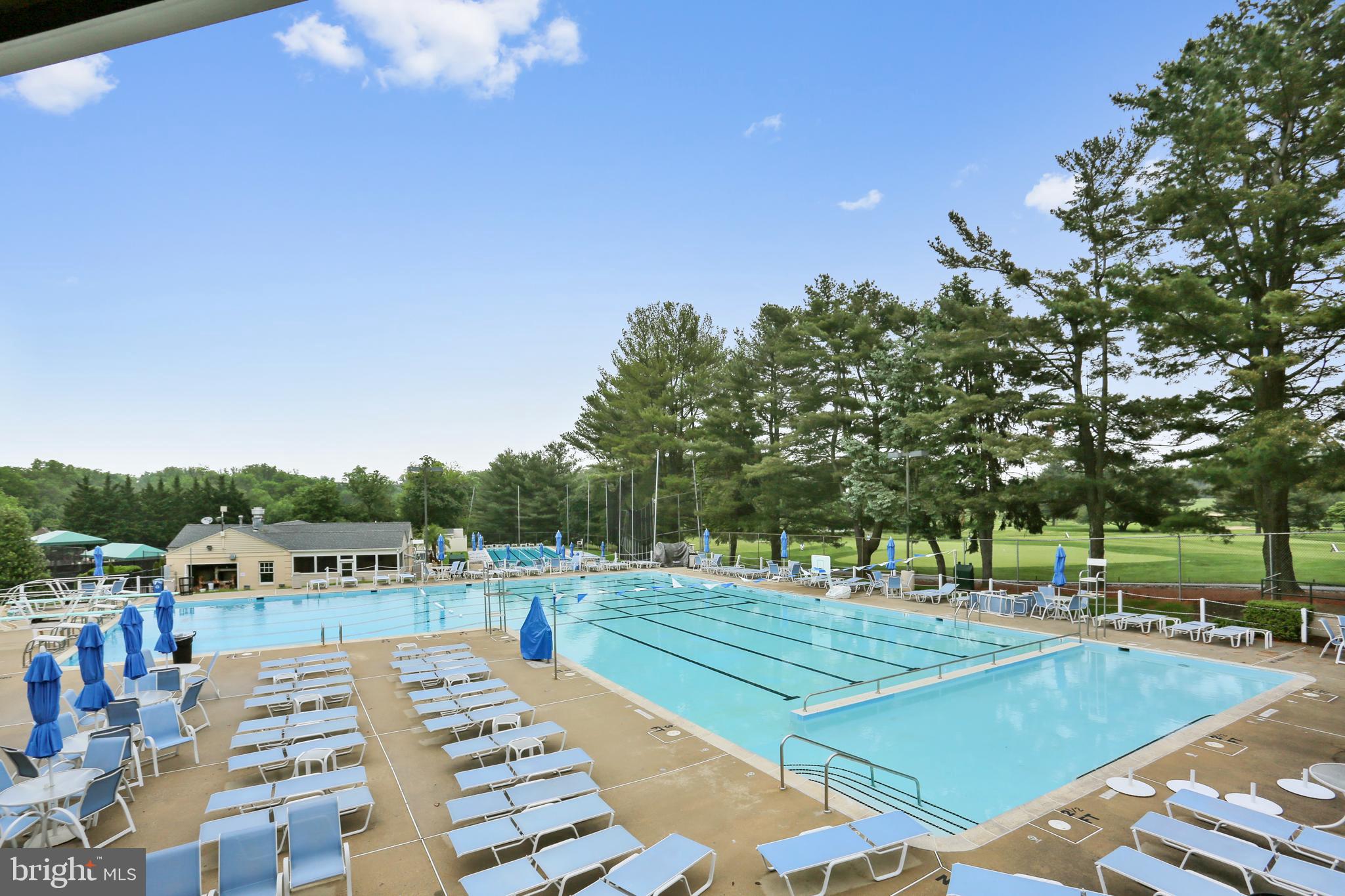 MANOR PARK - Residential