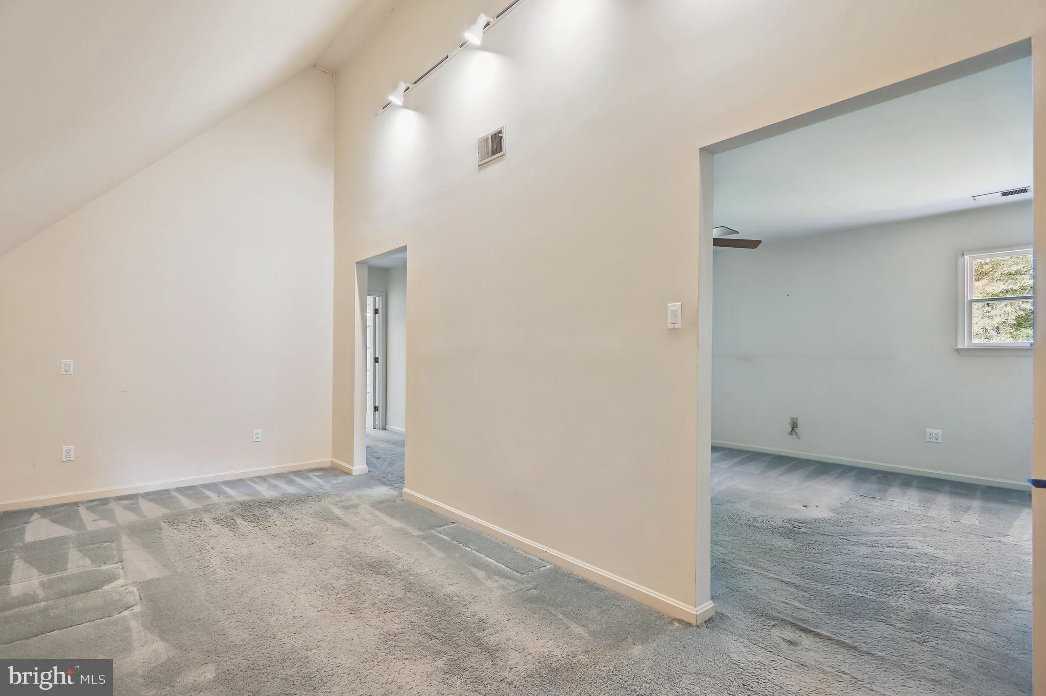 MANOR PARK - Residential