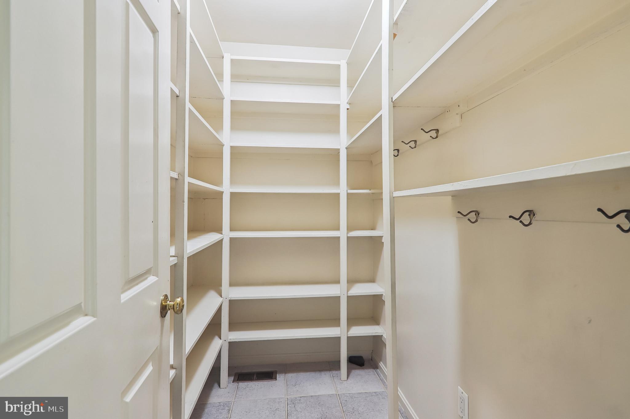 MANOR PARK - Residential