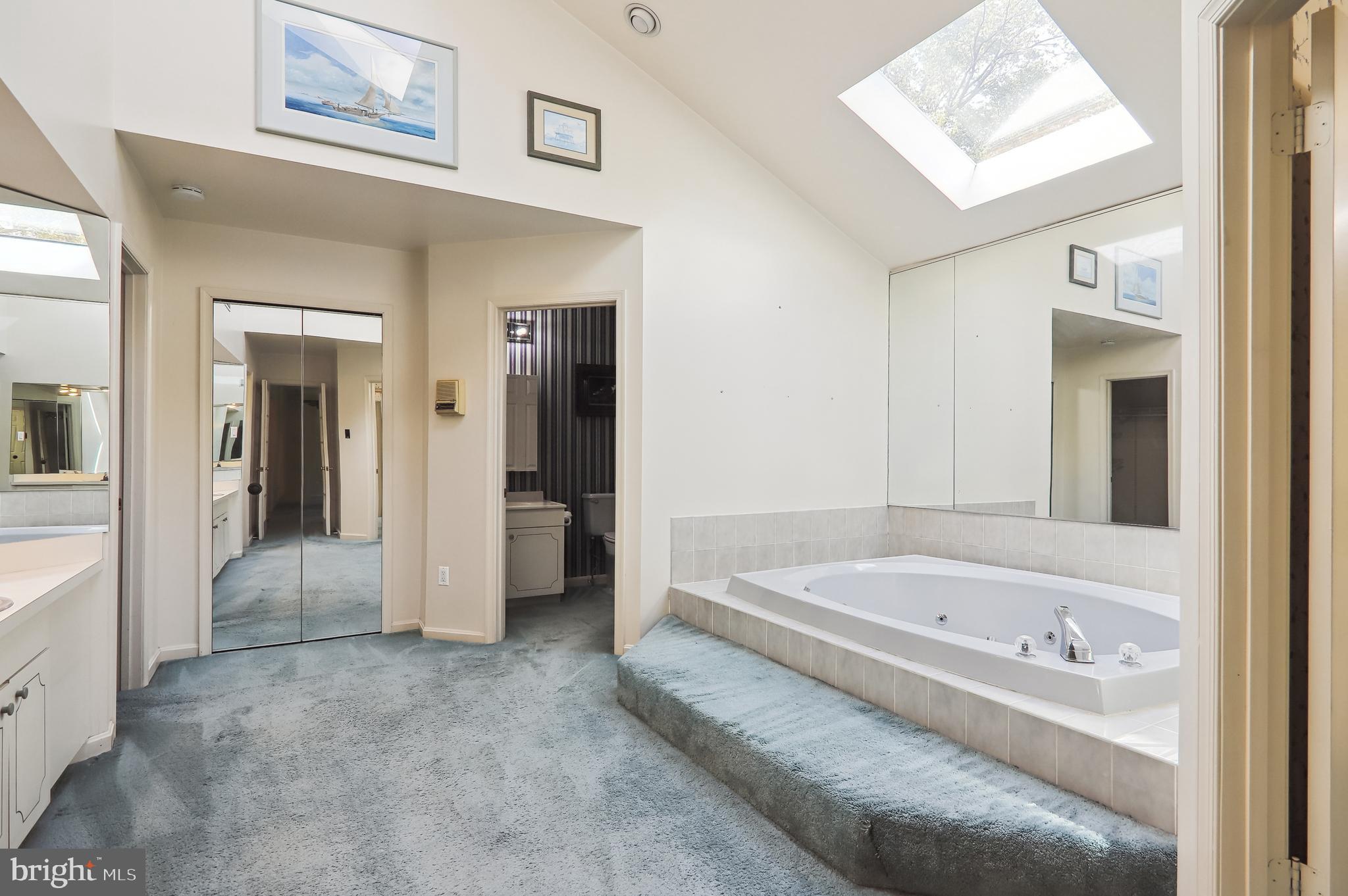 MANOR PARK - Residential