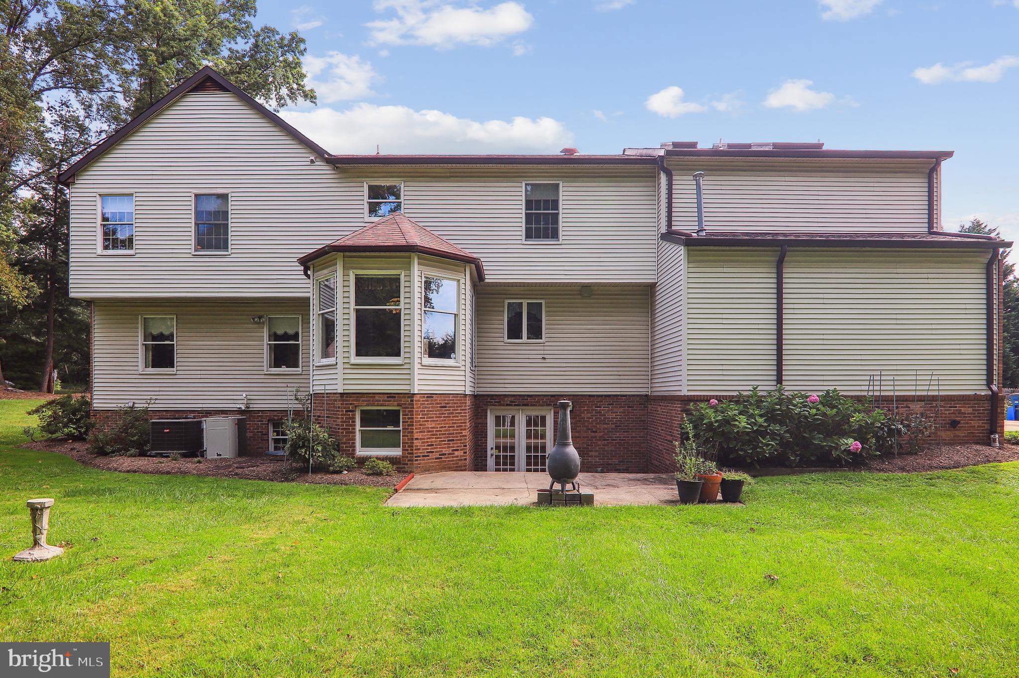 MANOR PARK - Residential