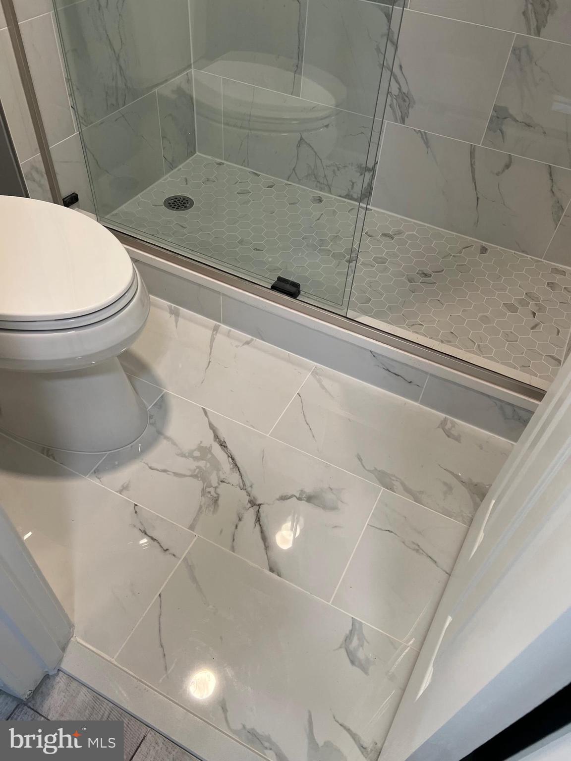 SKYLINE SQUARE CONDO - Residential