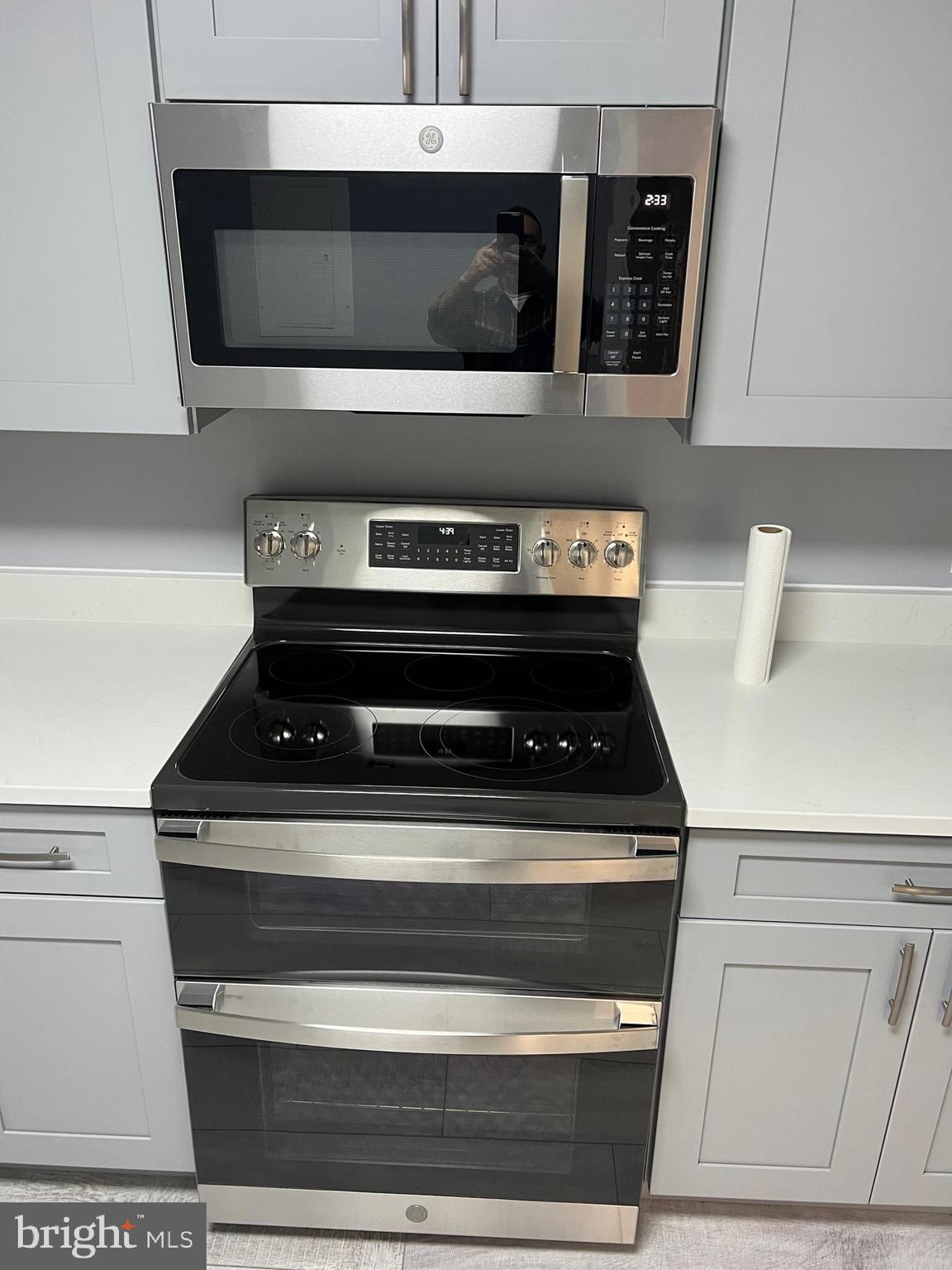 SKYLINE SQUARE CONDO - Residential