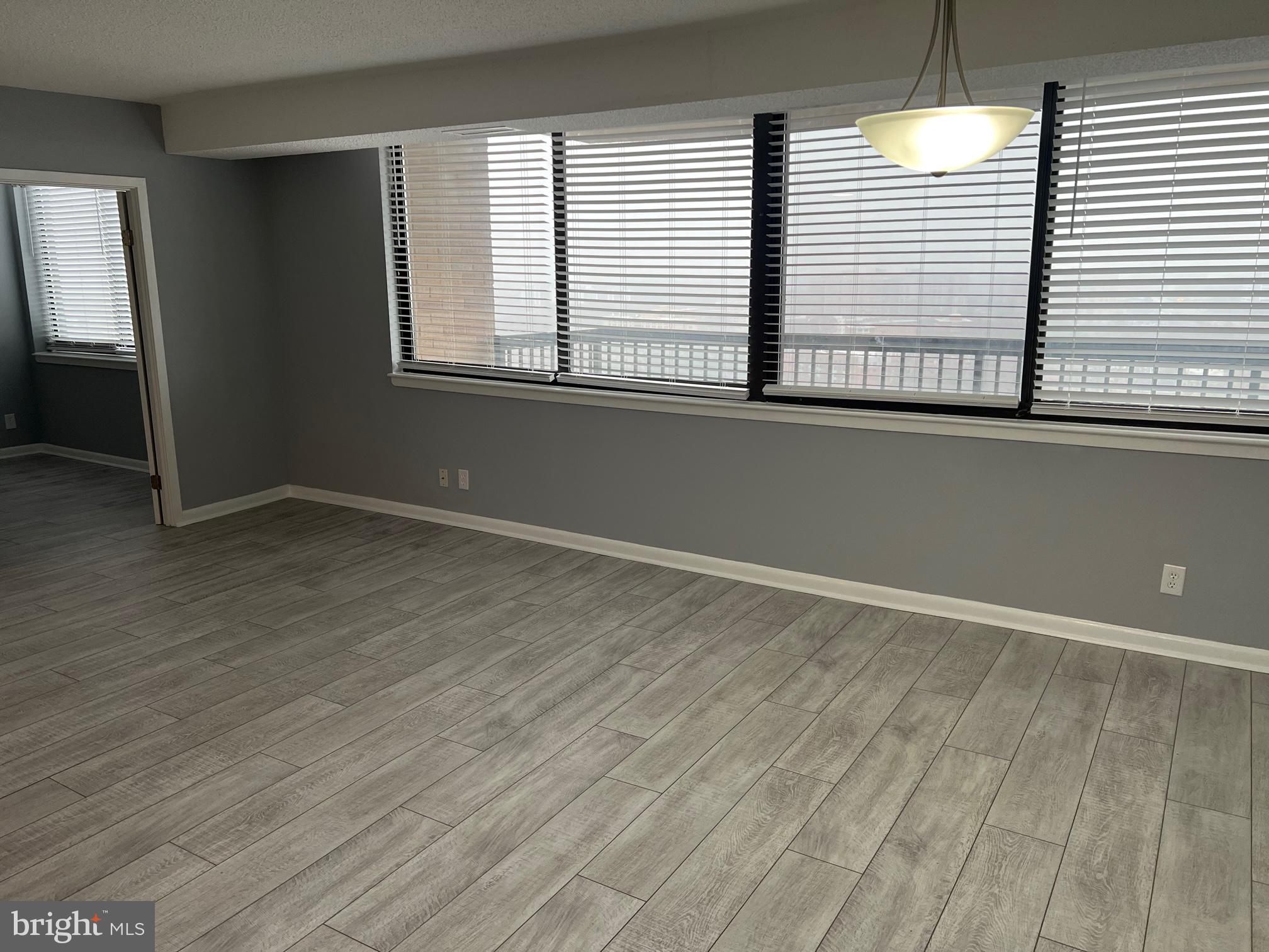 SKYLINE SQUARE CONDO - Residential