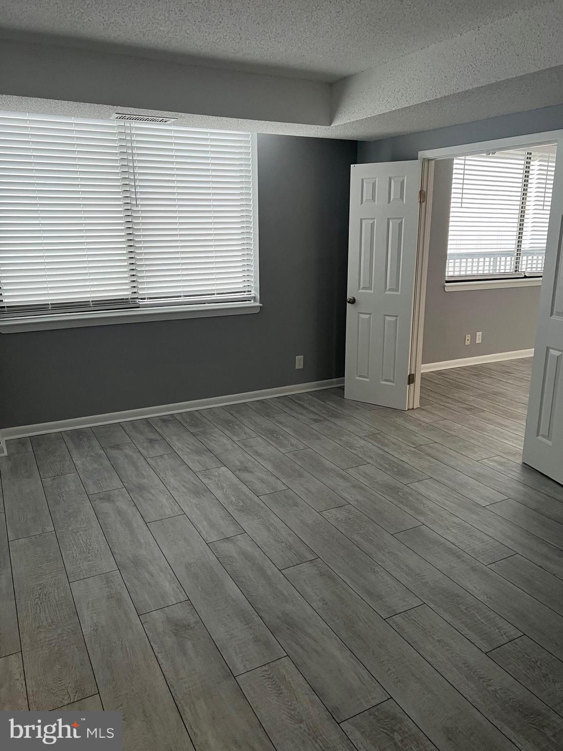 SKYLINE SQUARE CONDO - Residential