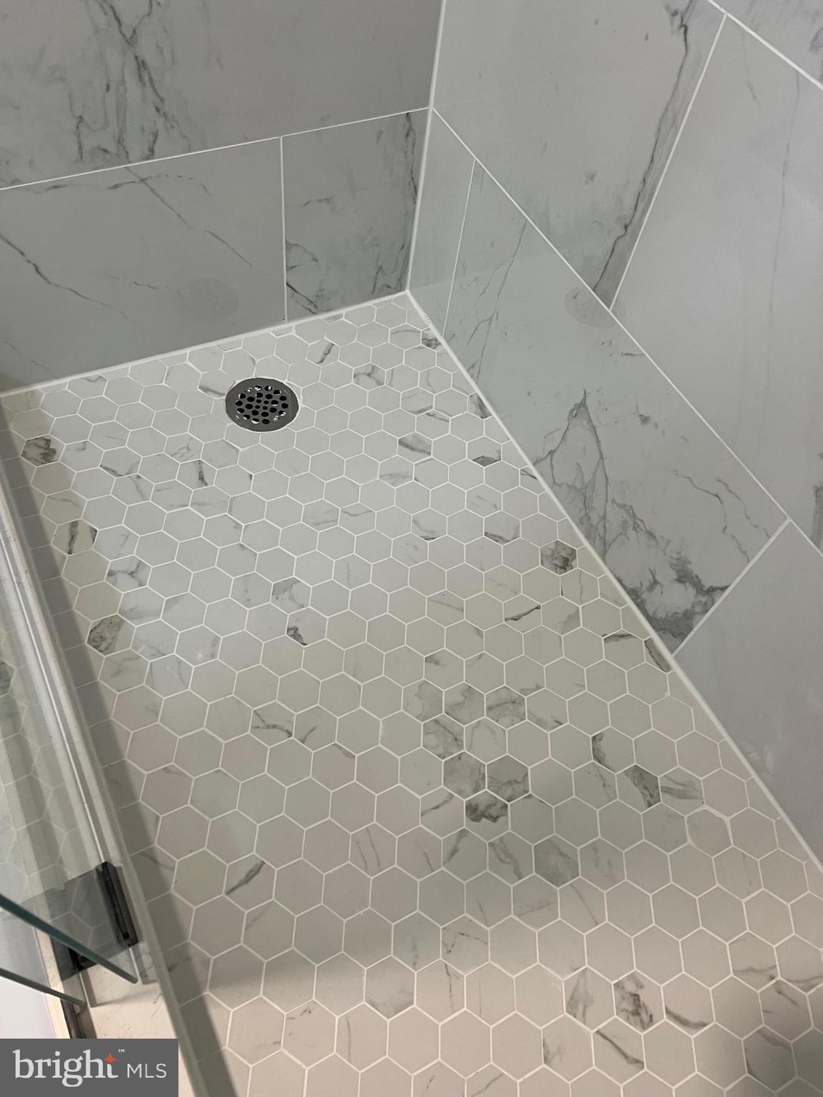 SKYLINE SQUARE CONDO - Residential