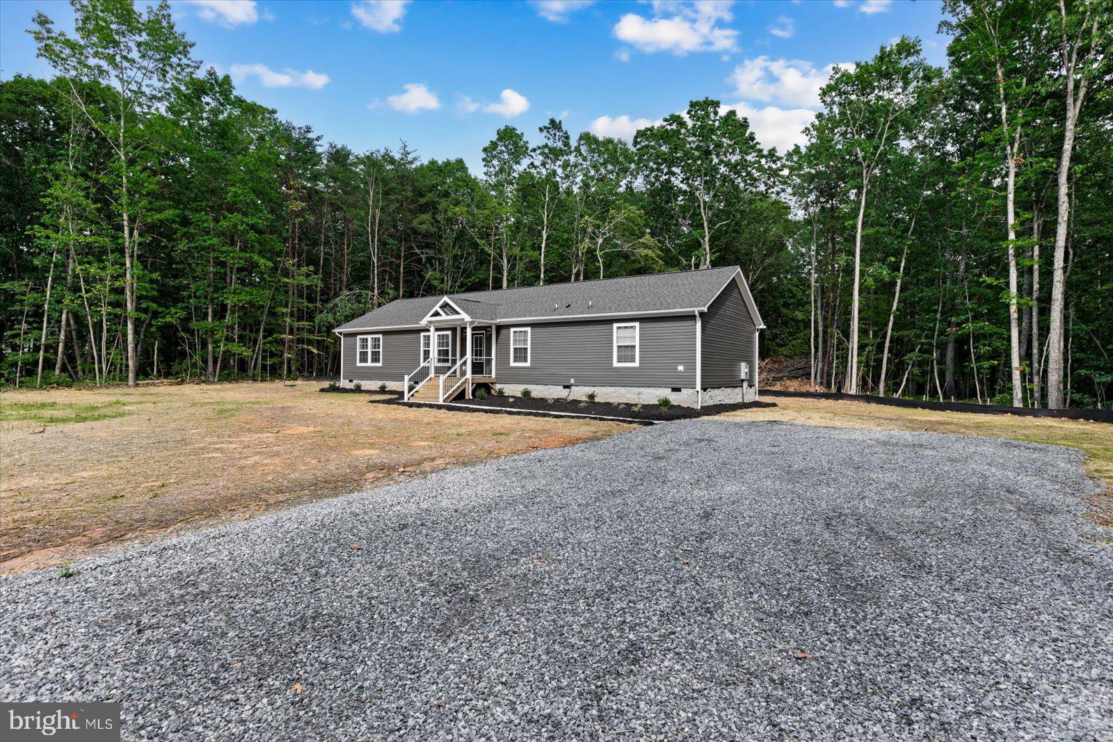 LAKEWOOD ESTATES - Residential