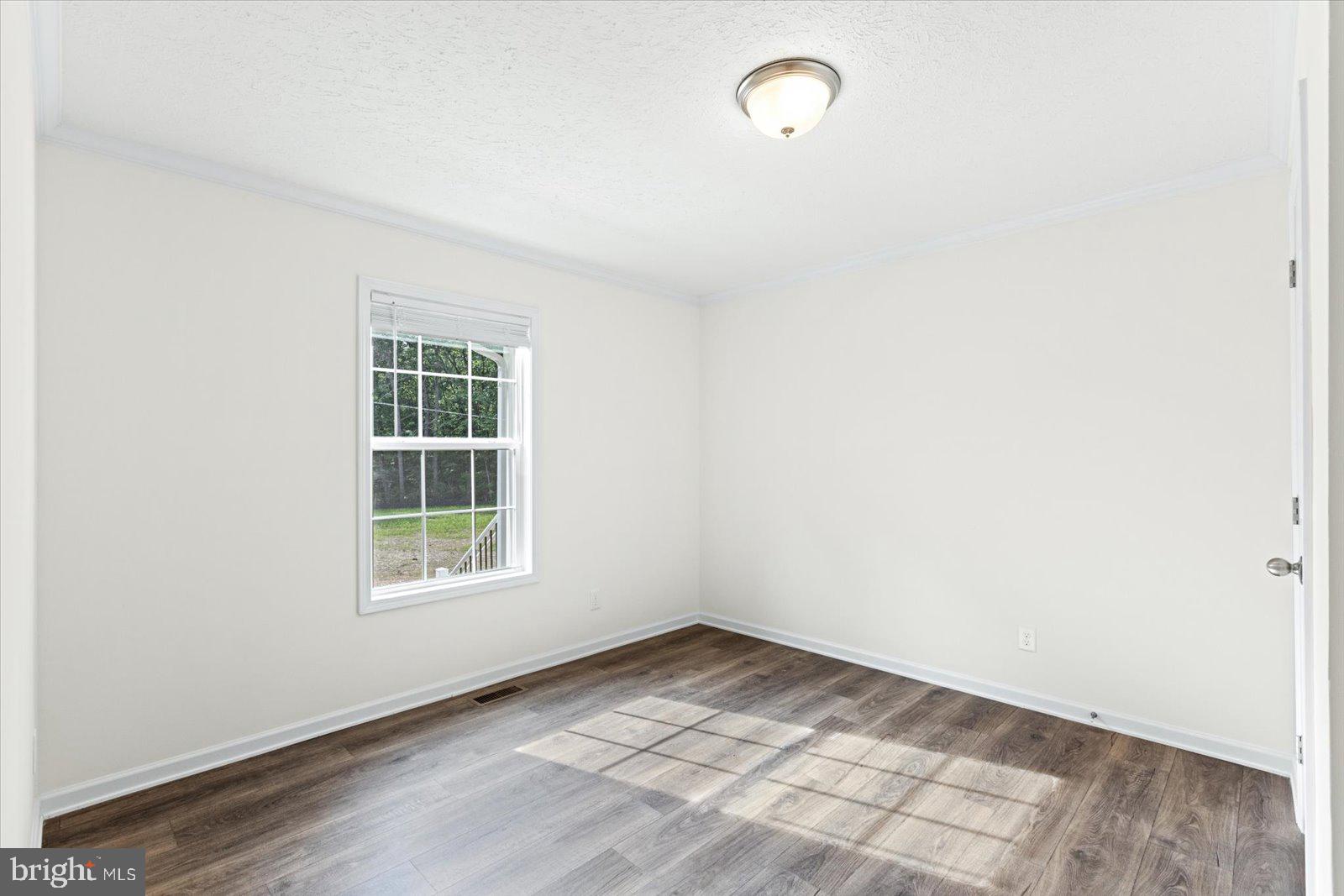 LAKEWOOD ESTATES - Residential