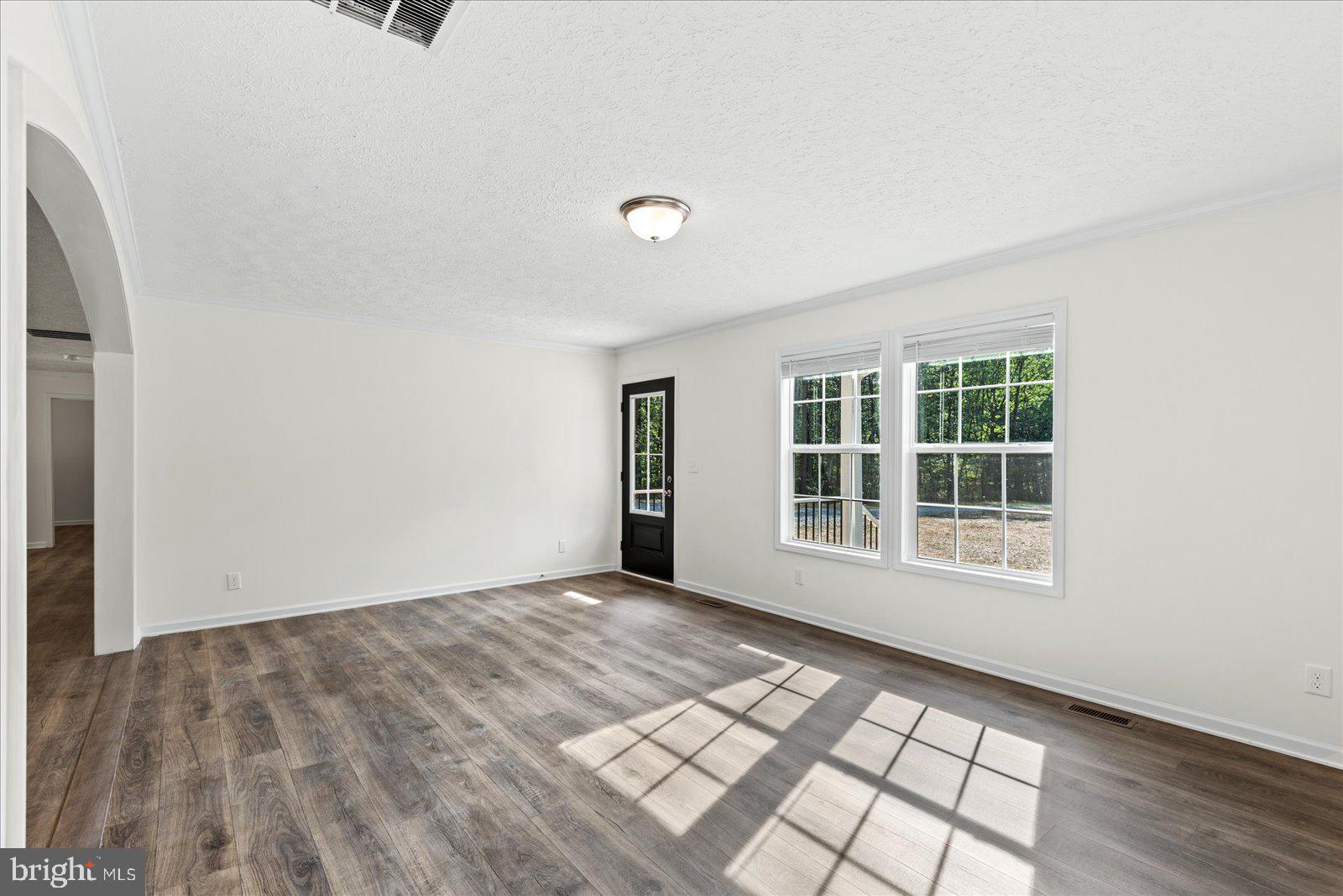 LAKEWOOD ESTATES - Residential