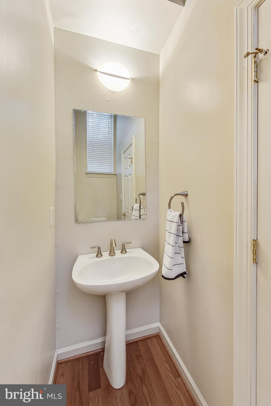 LOWES ISLAND - Residential