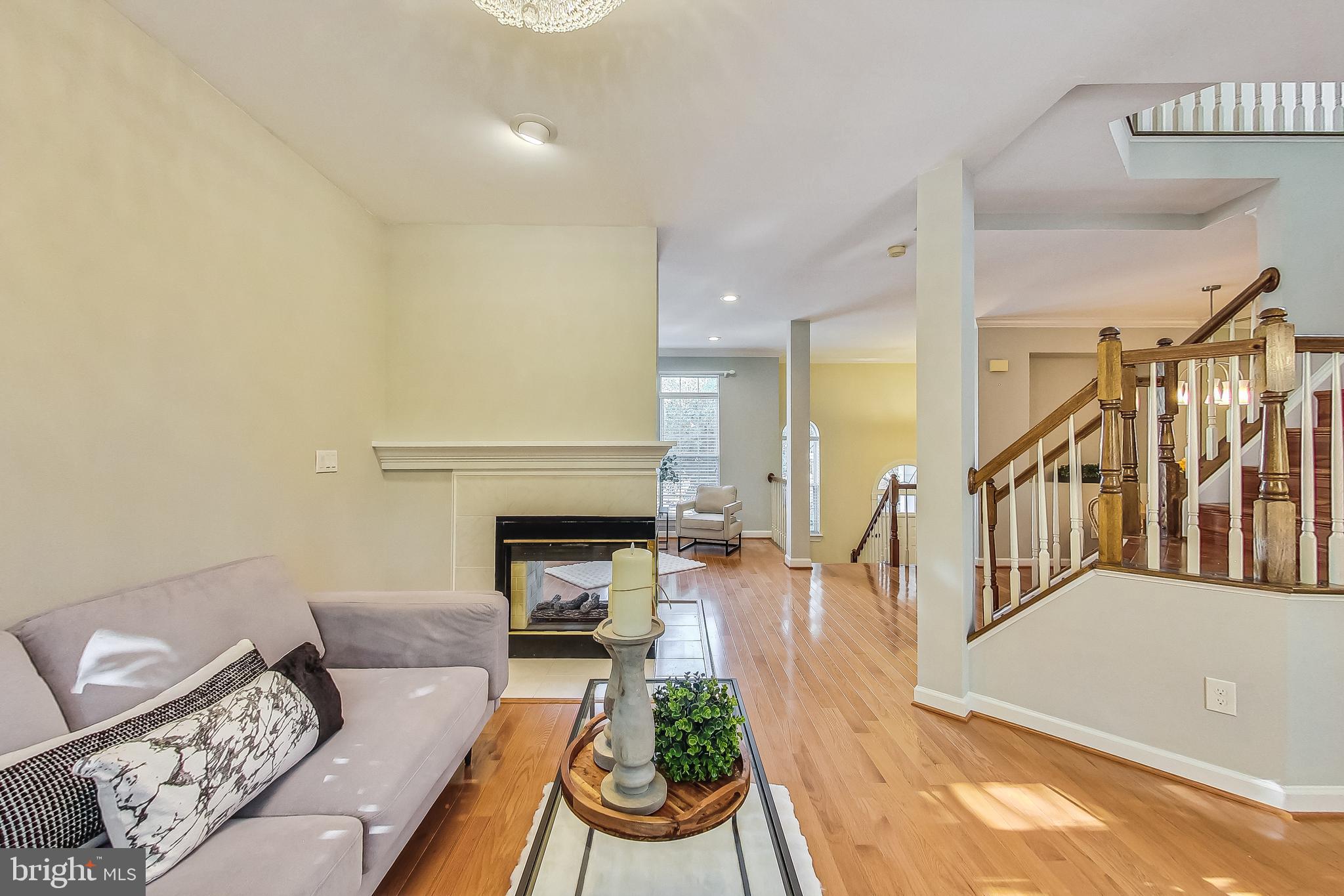 LOWES ISLAND - Residential