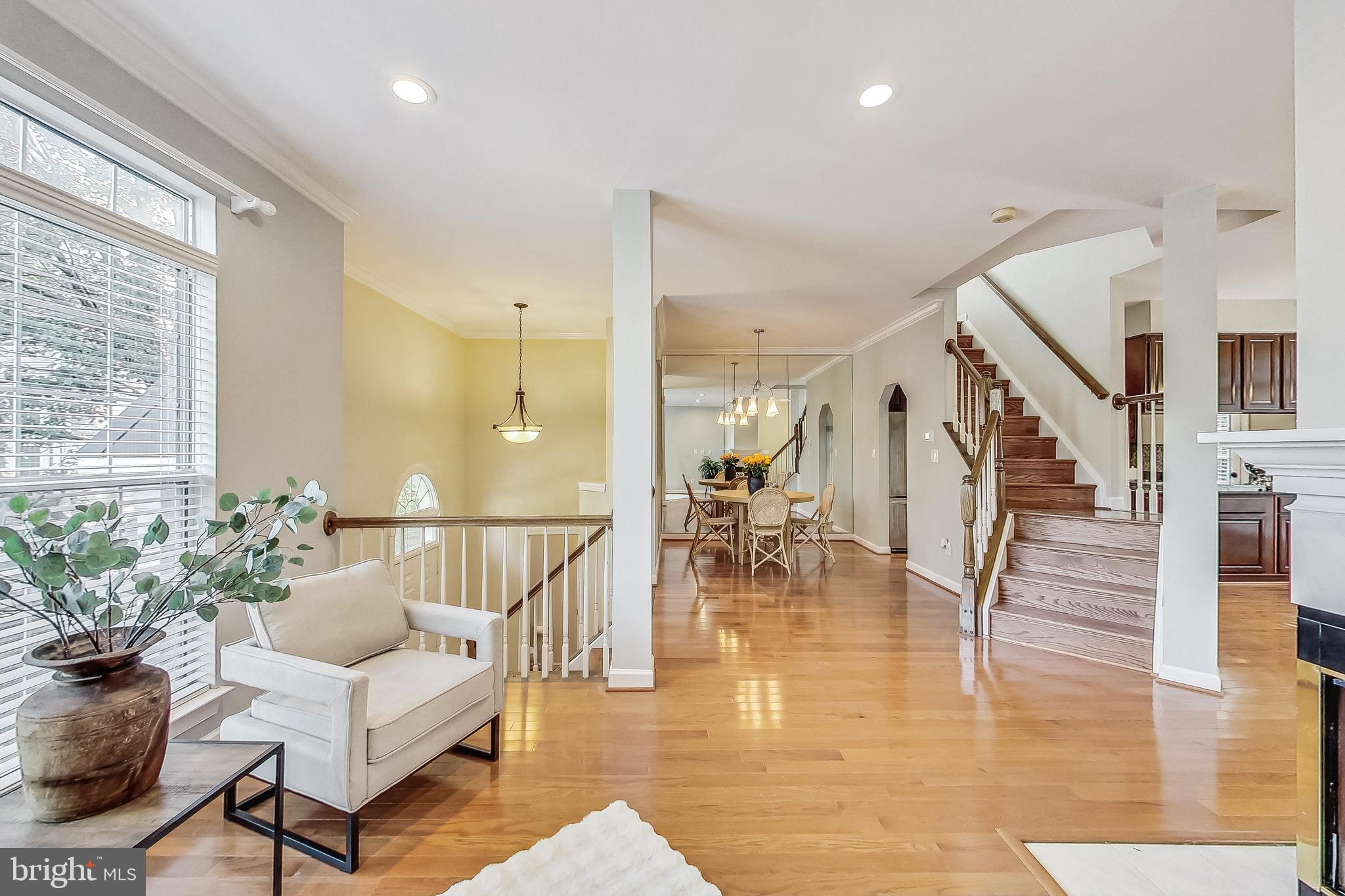 LOWES ISLAND - Residential