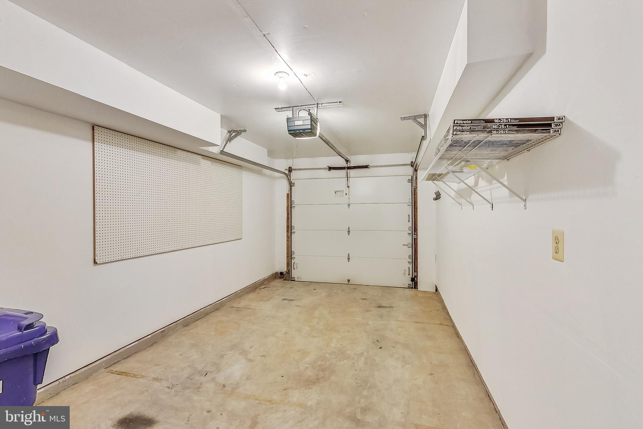 LOWES ISLAND - Residential