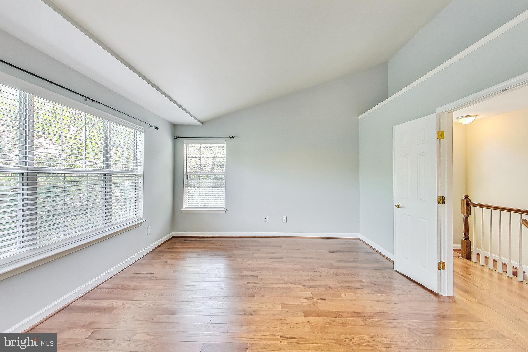 LOWES ISLAND - Residential