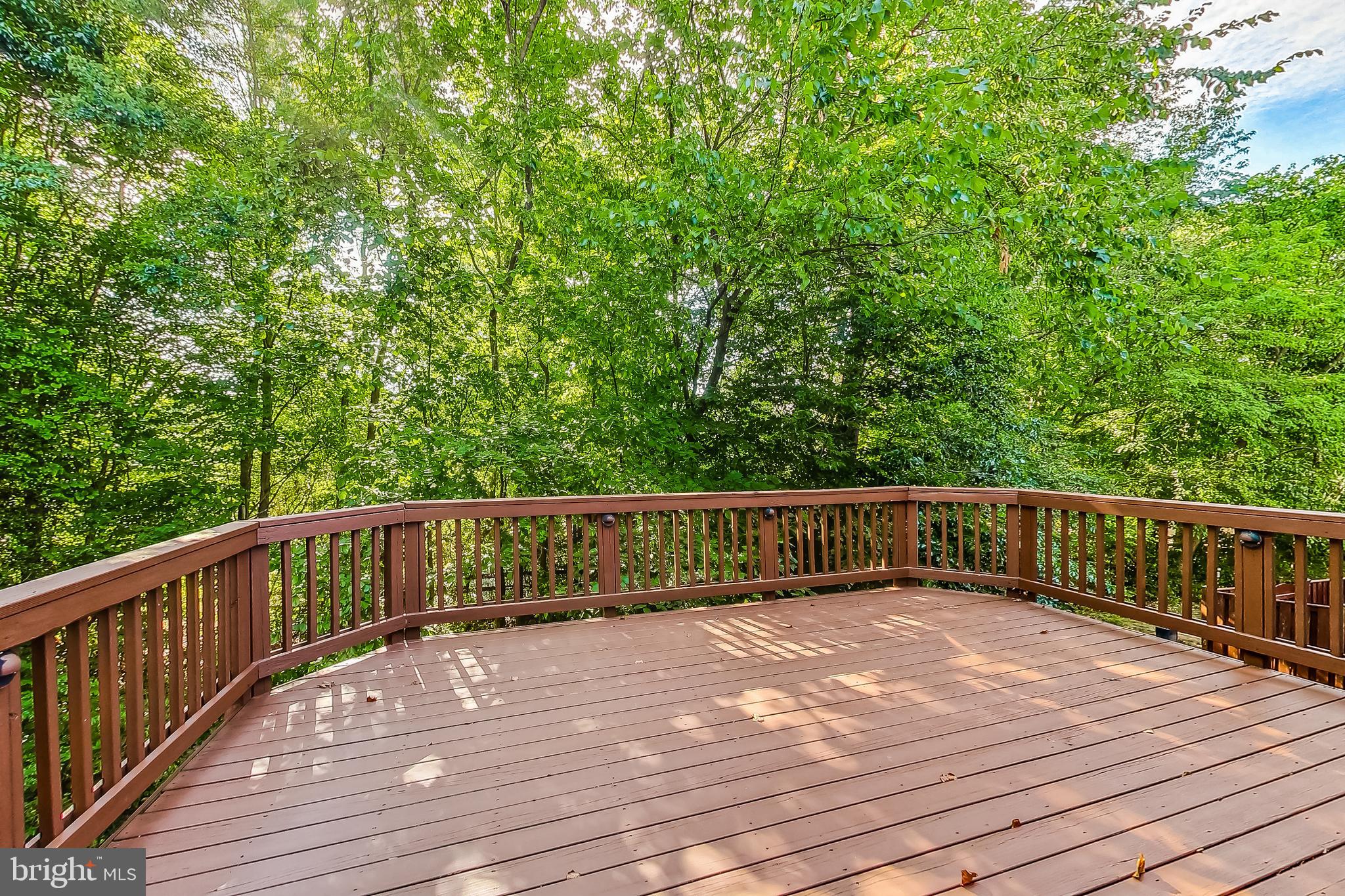 LOWES ISLAND - Residential