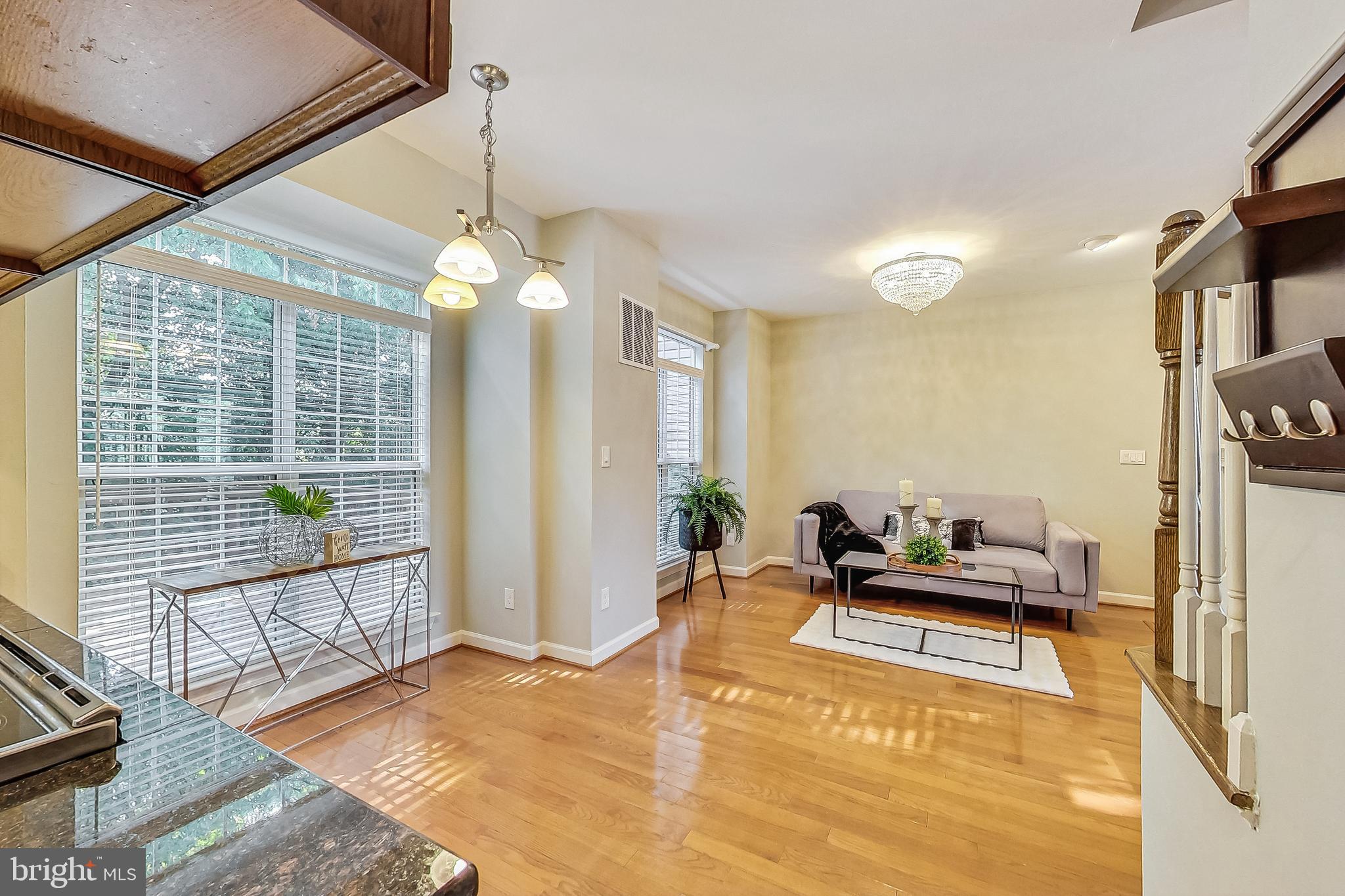 LOWES ISLAND - Residential