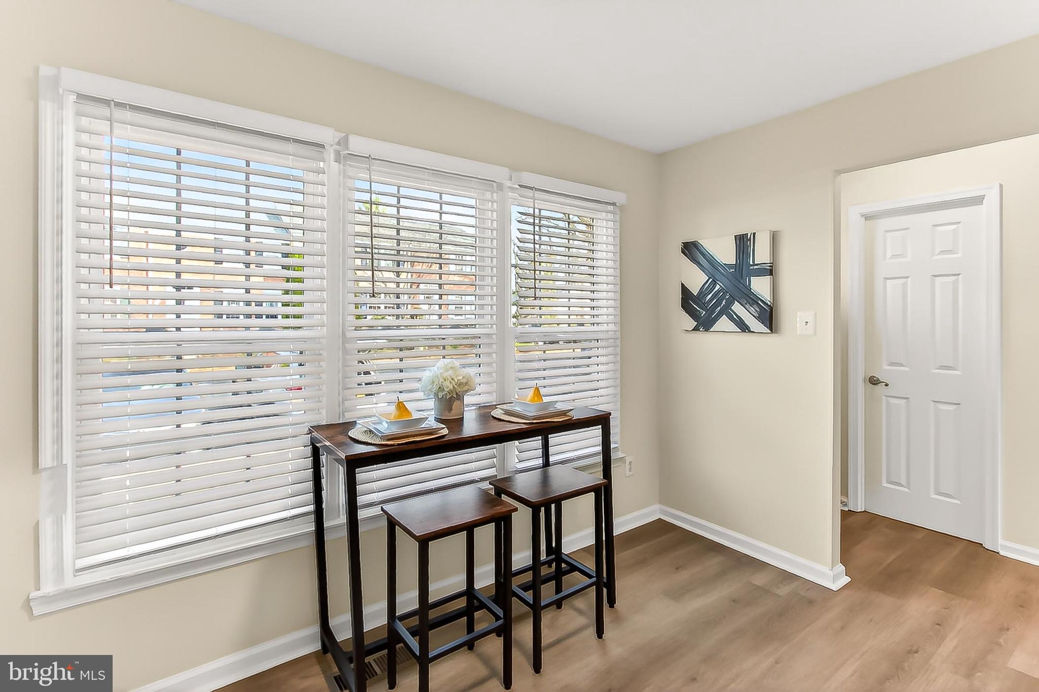 LAKE BRADDOCK - Residential