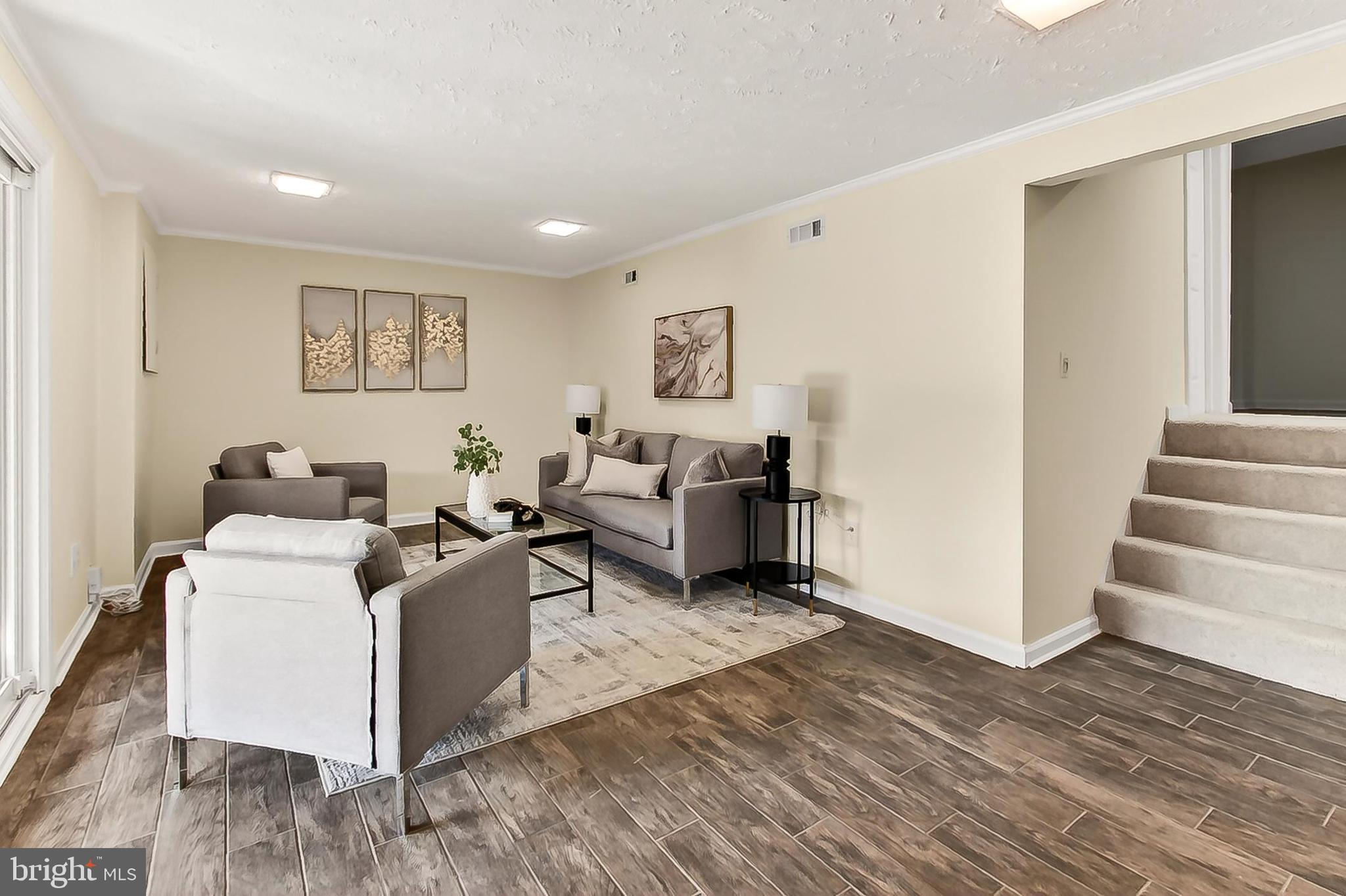 LAKE BRADDOCK - Residential