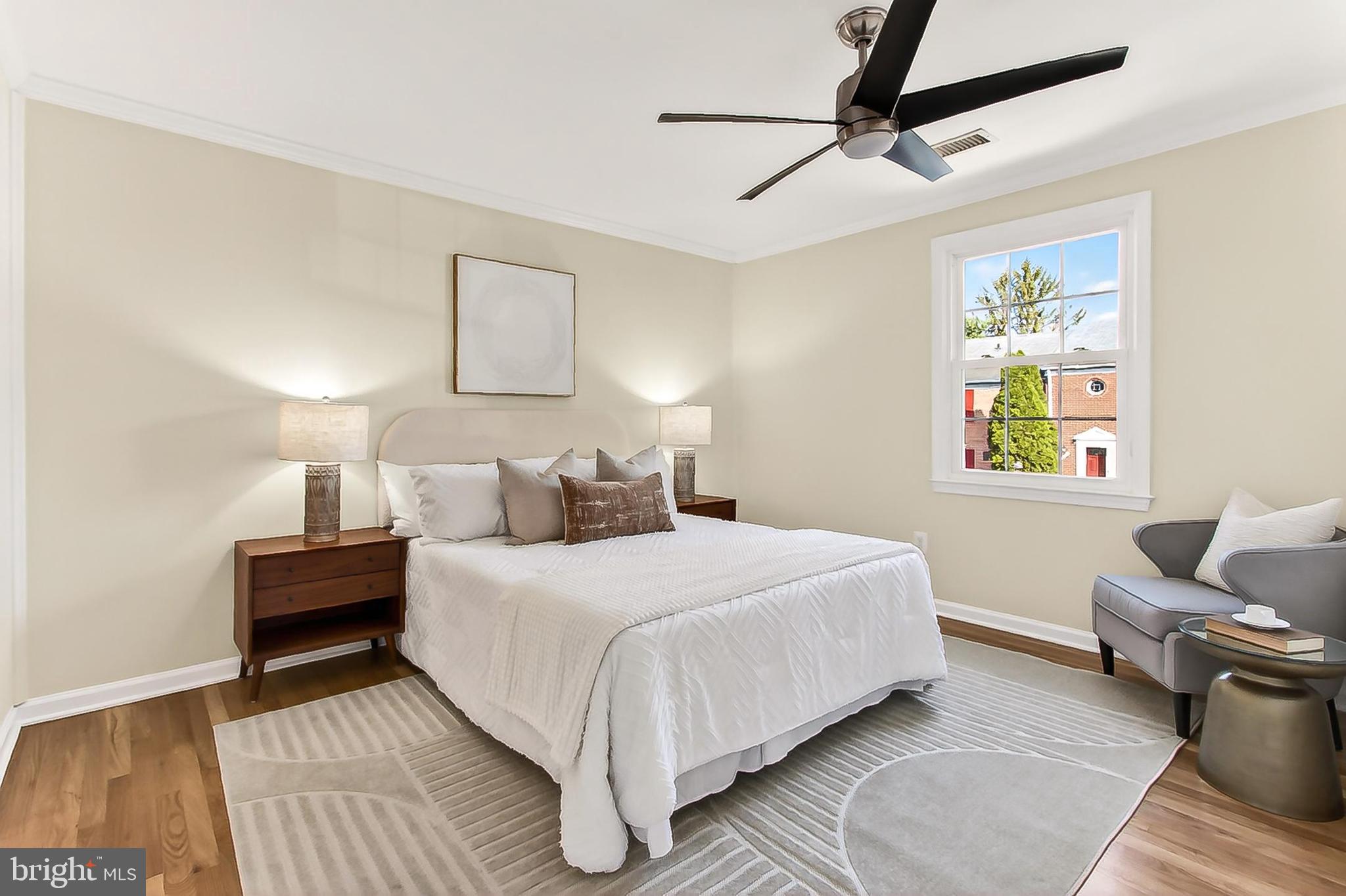 LAKE BRADDOCK - Residential