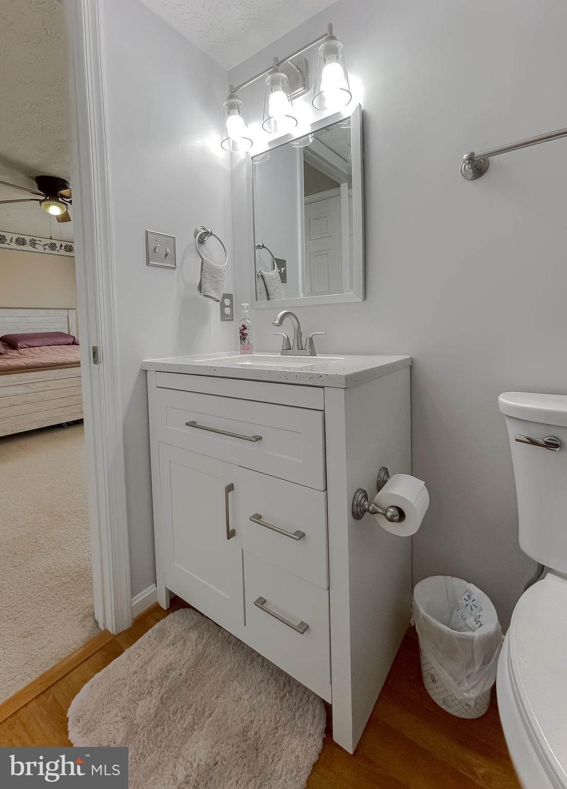 COUNTRY PINES - Residential