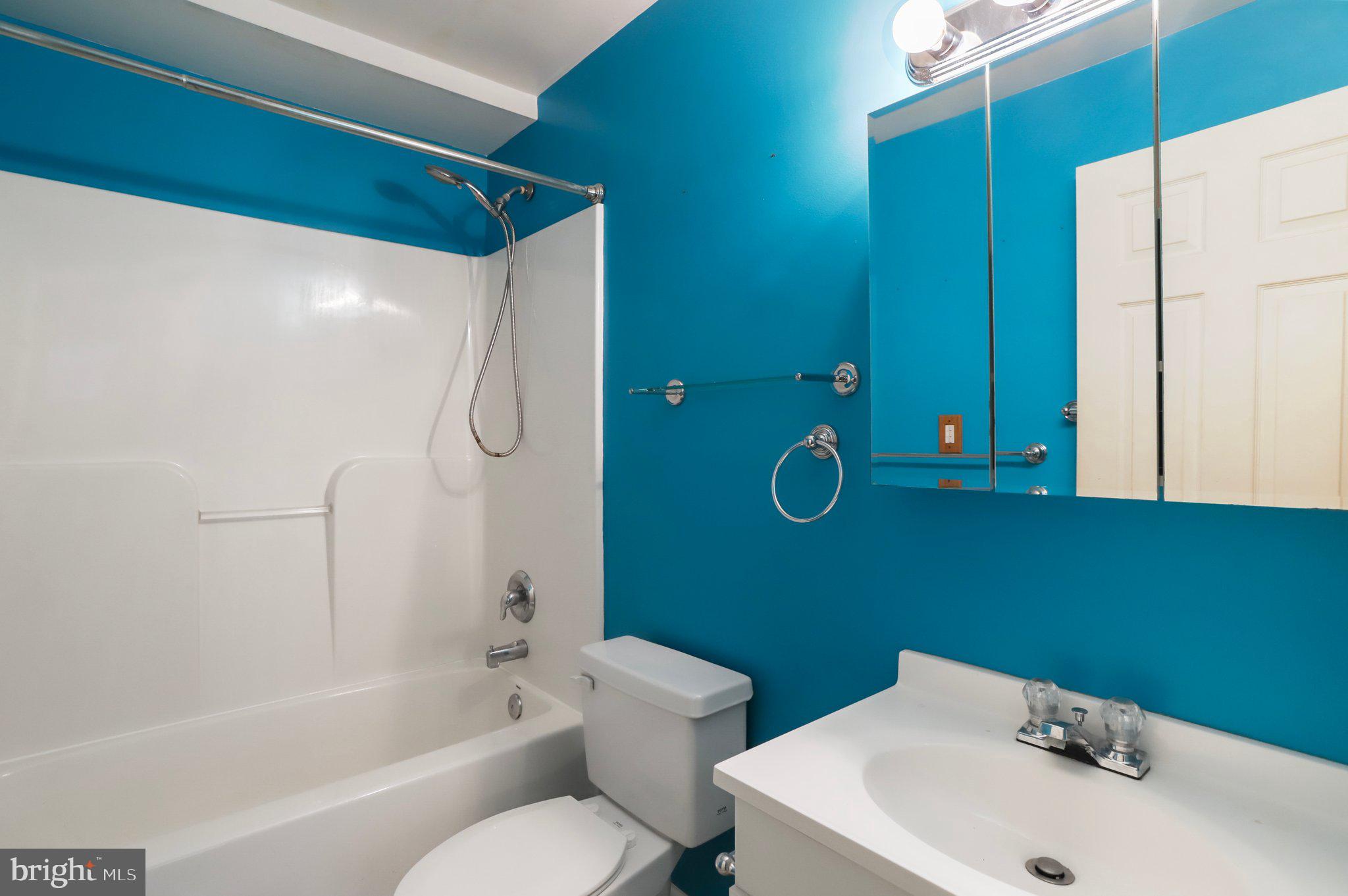 RIDGEFIELD - Residential