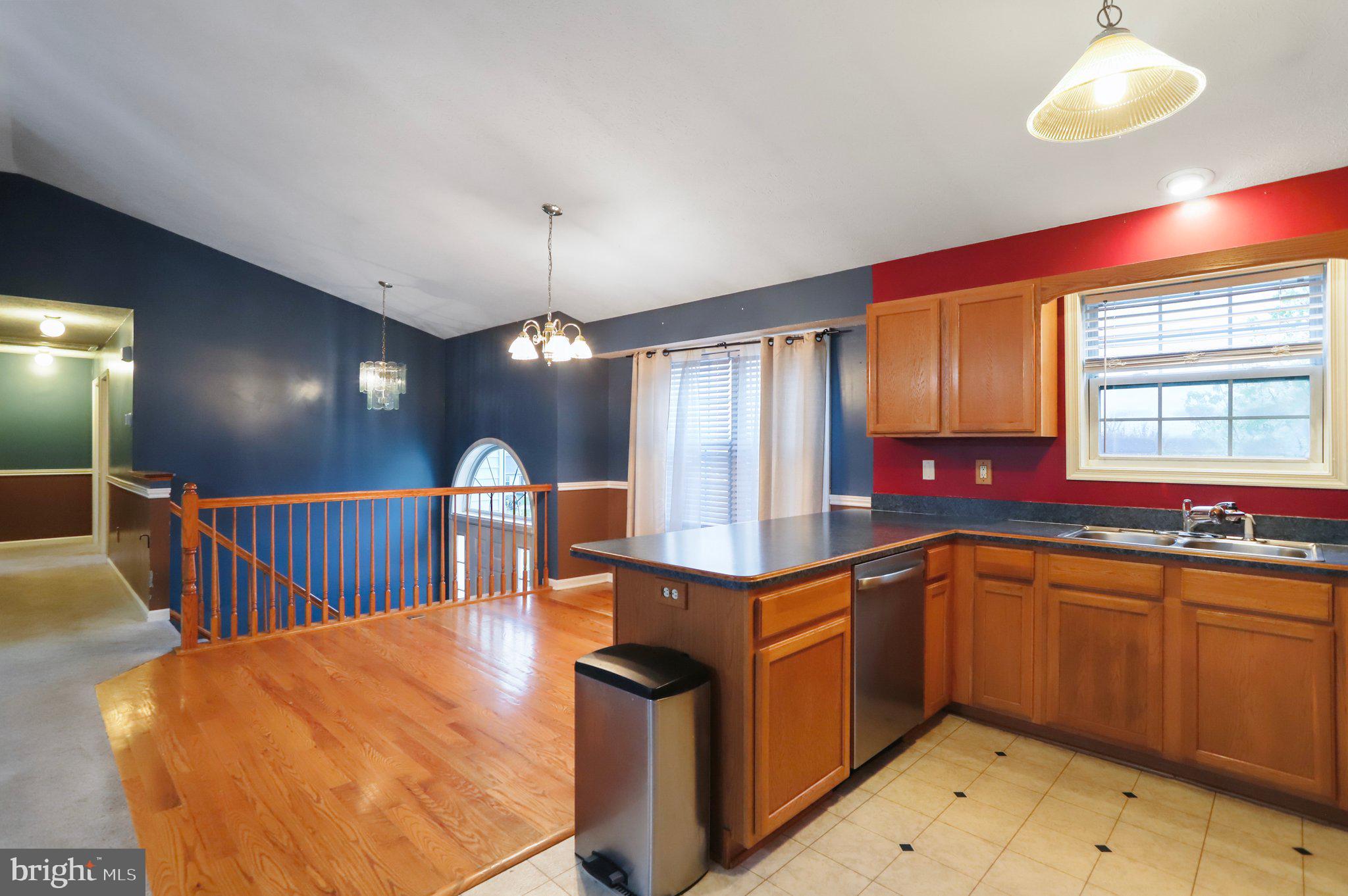 RIDGEFIELD - Residential