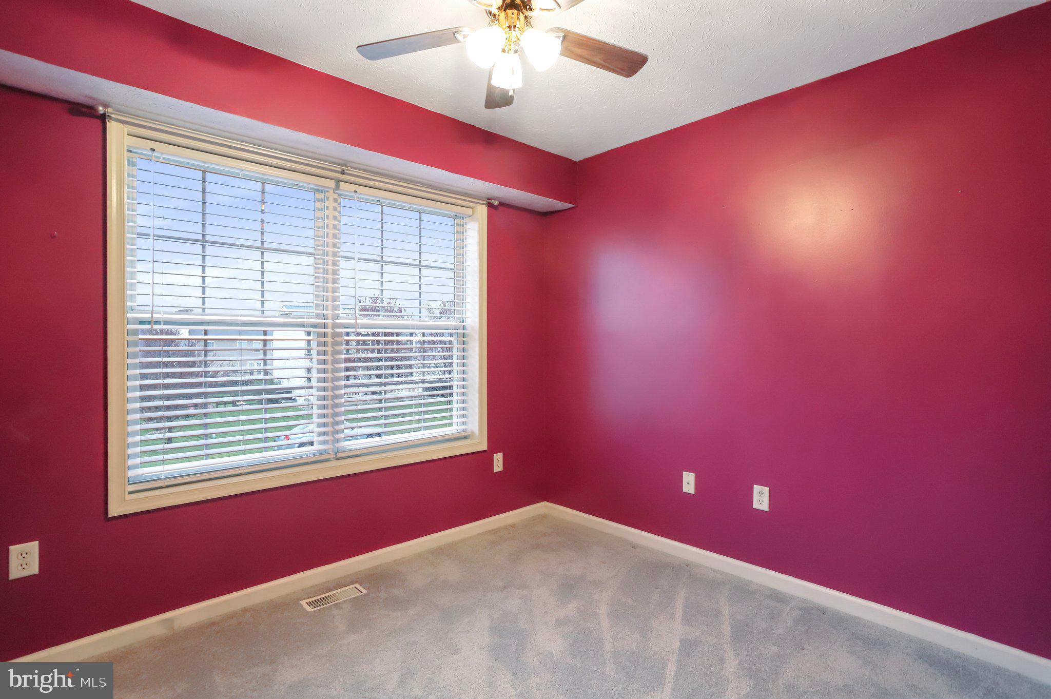 RIDGEFIELD - Residential