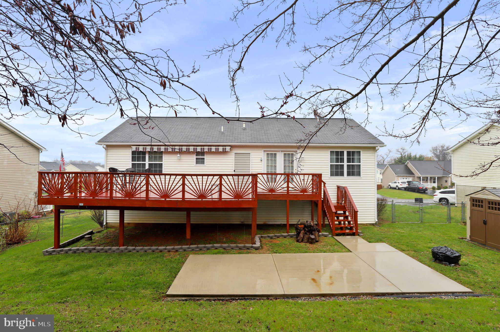 RIDGEFIELD - Residential