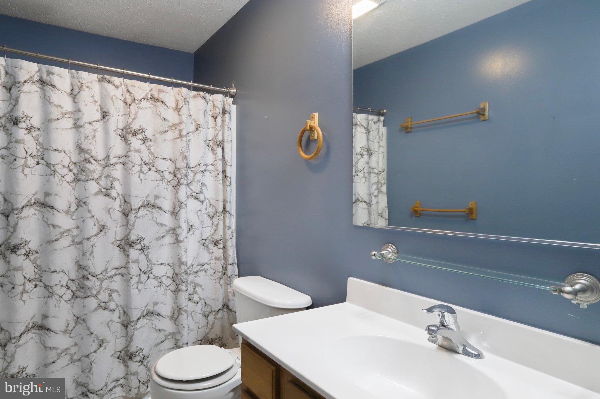 RIDGEFIELD - Residential