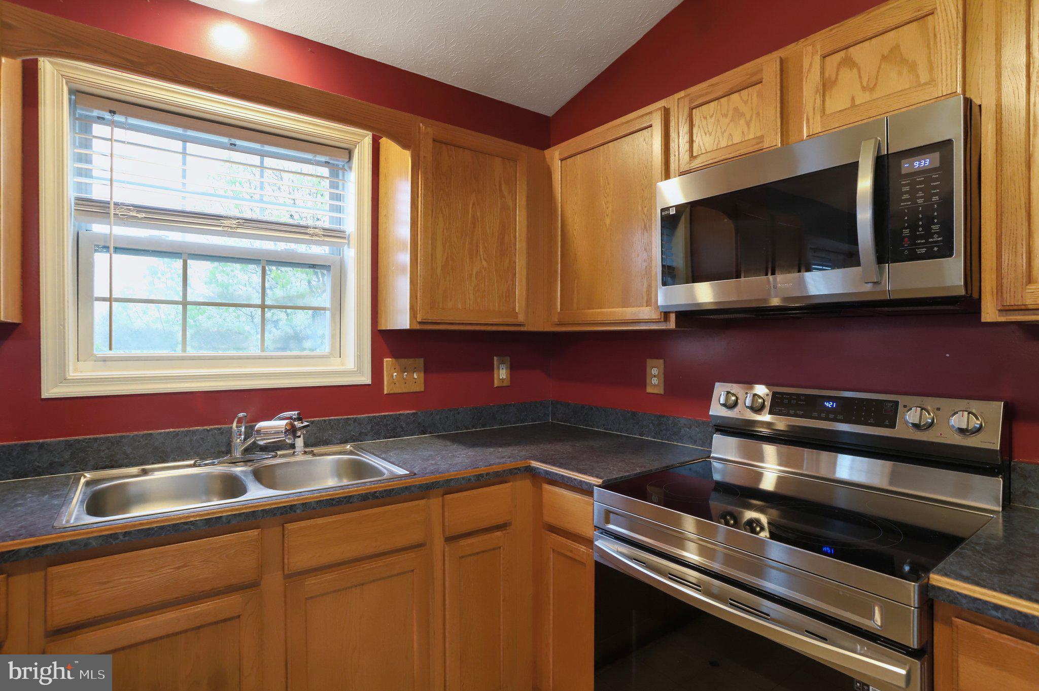 RIDGEFIELD - Residential