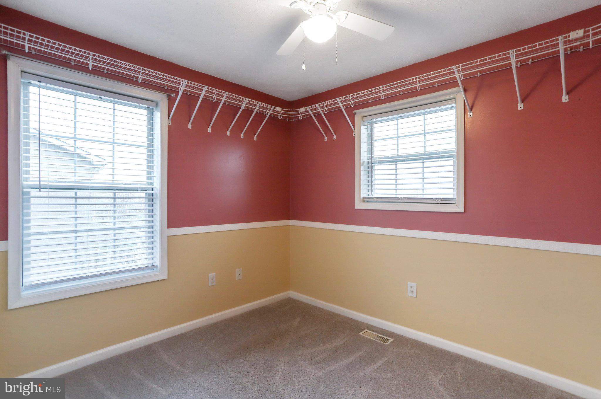 RIDGEFIELD - Residential