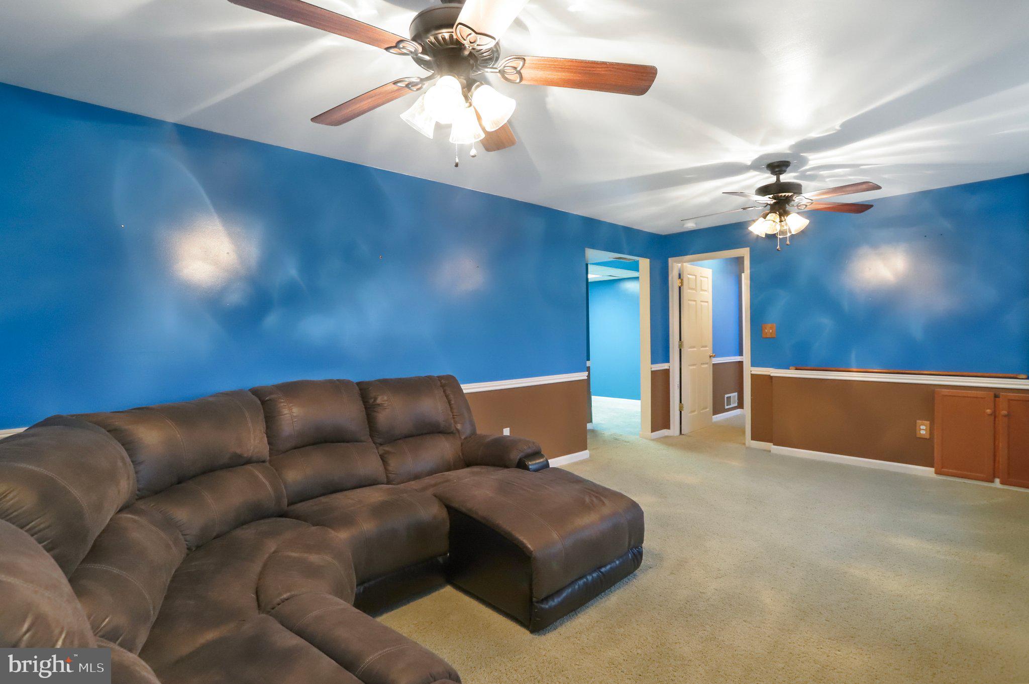 RIDGEFIELD - Residential