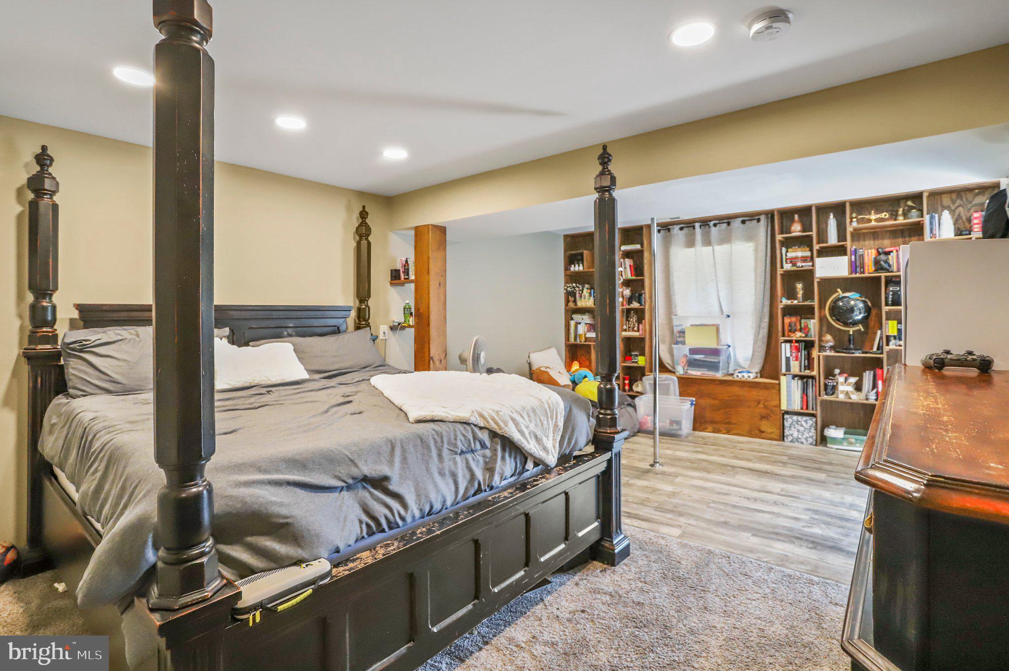 GREEN MEADOWS - Residential