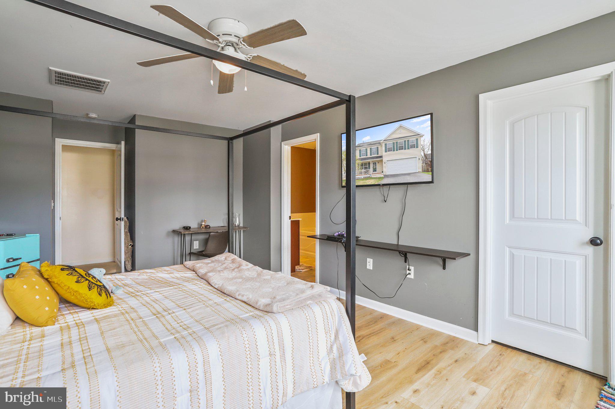 GREEN MEADOWS - Residential