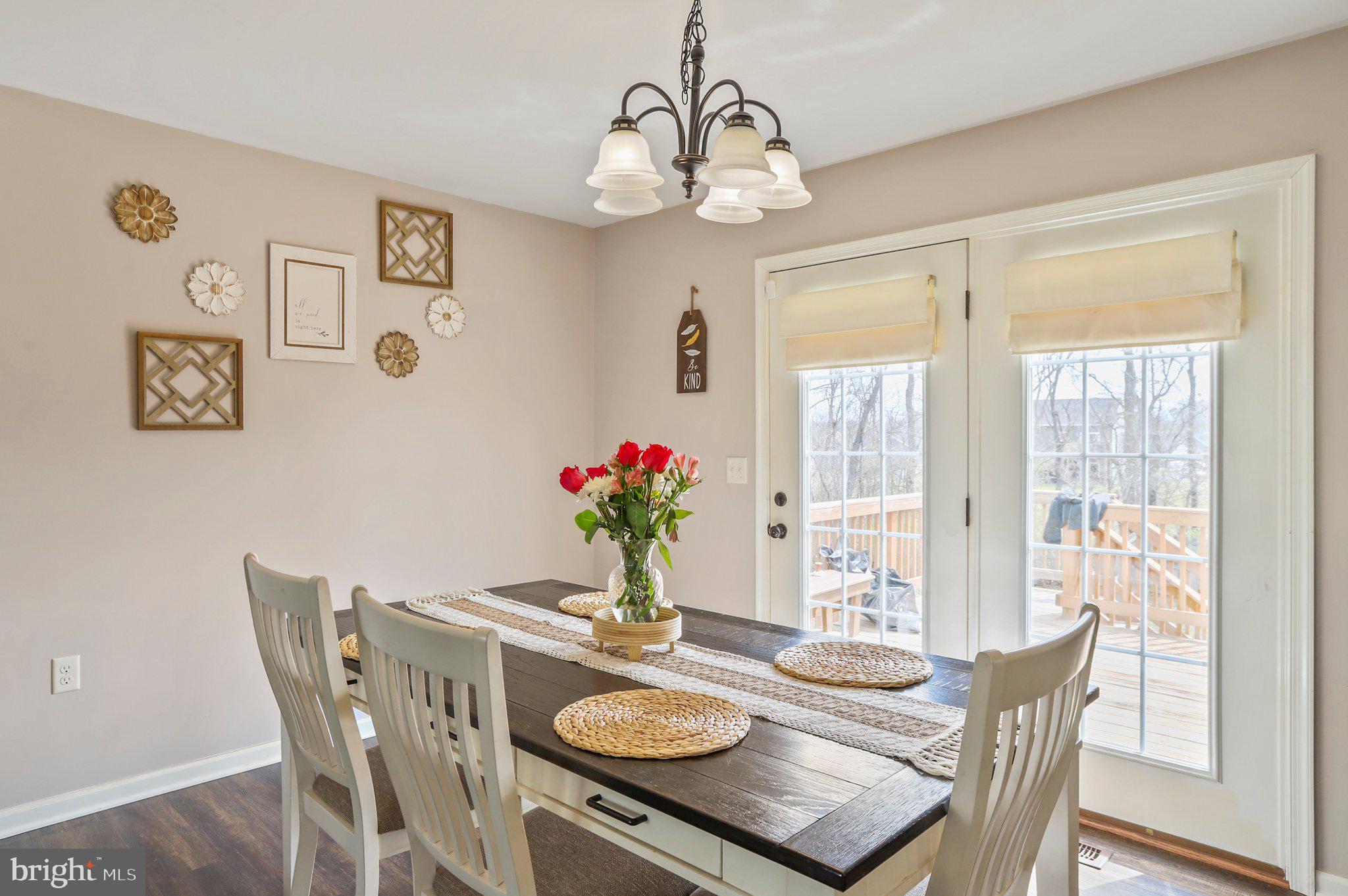 GREEN MEADOWS - Residential