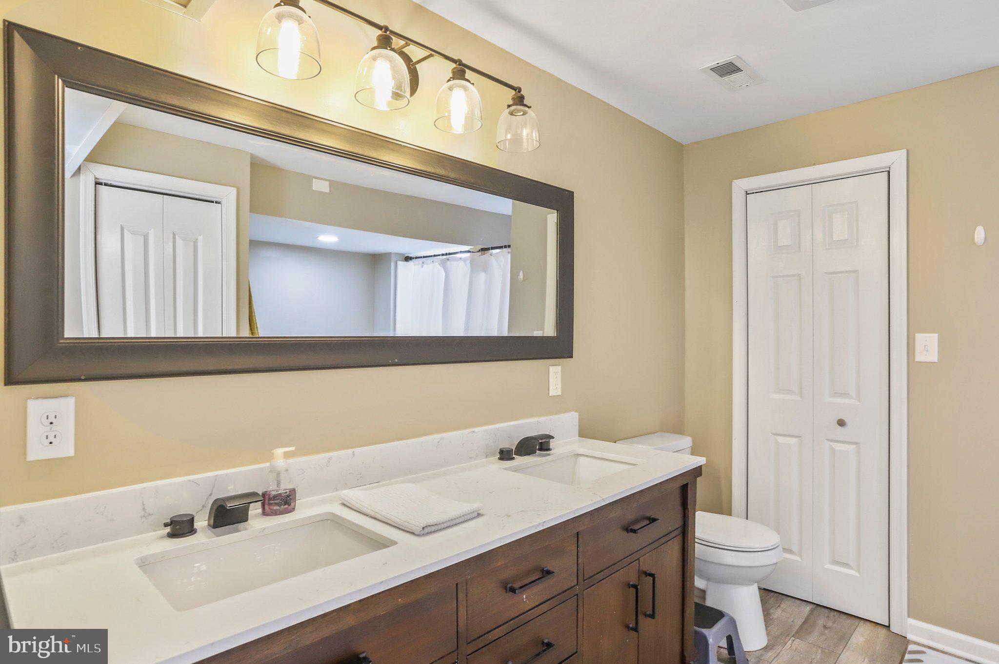 GREEN MEADOWS - Residential